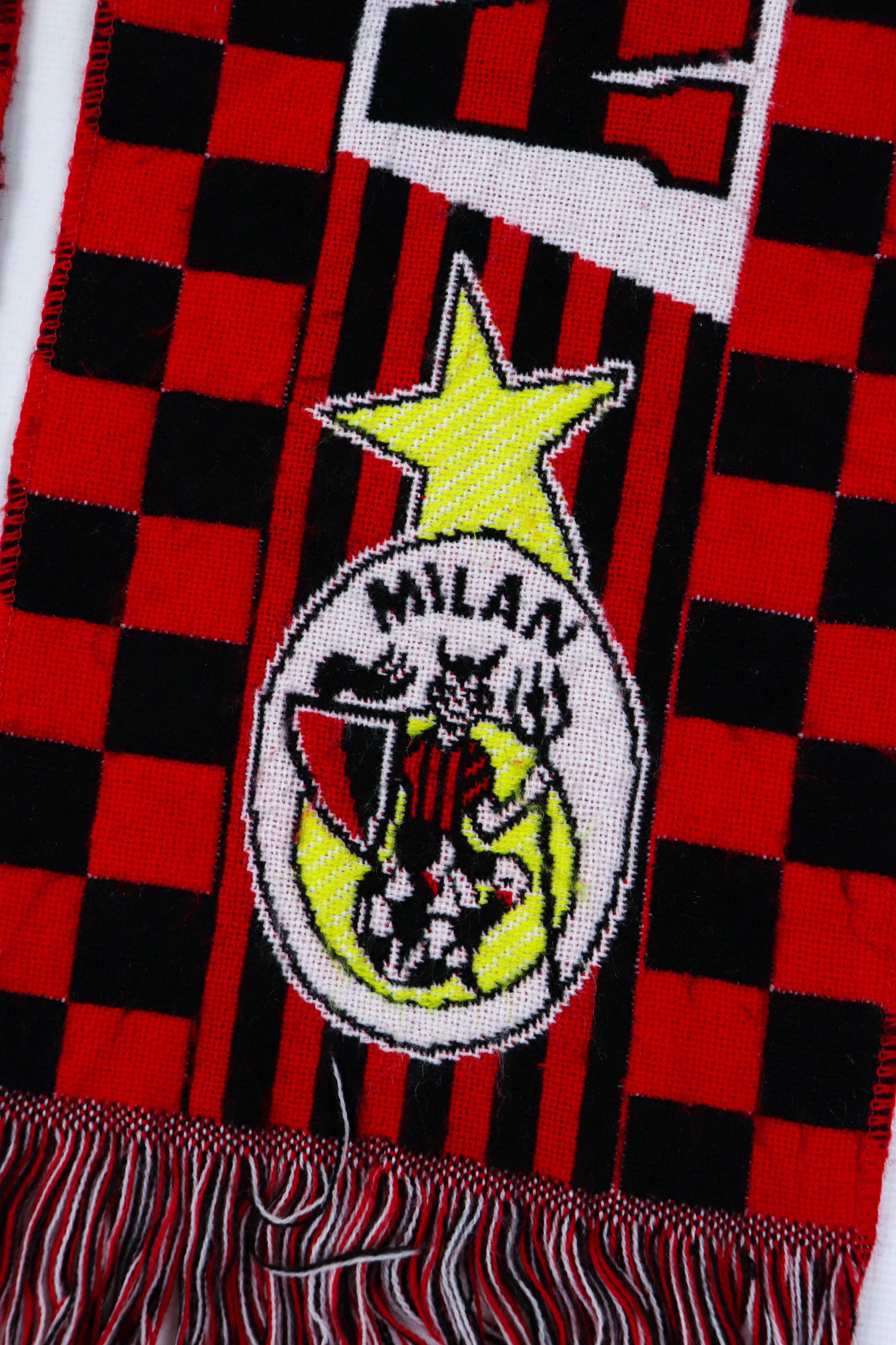 Vintage Vintage Forza Milan Campione Soccer Football Scarf Size ONE SIZE - 7 Thumbnail