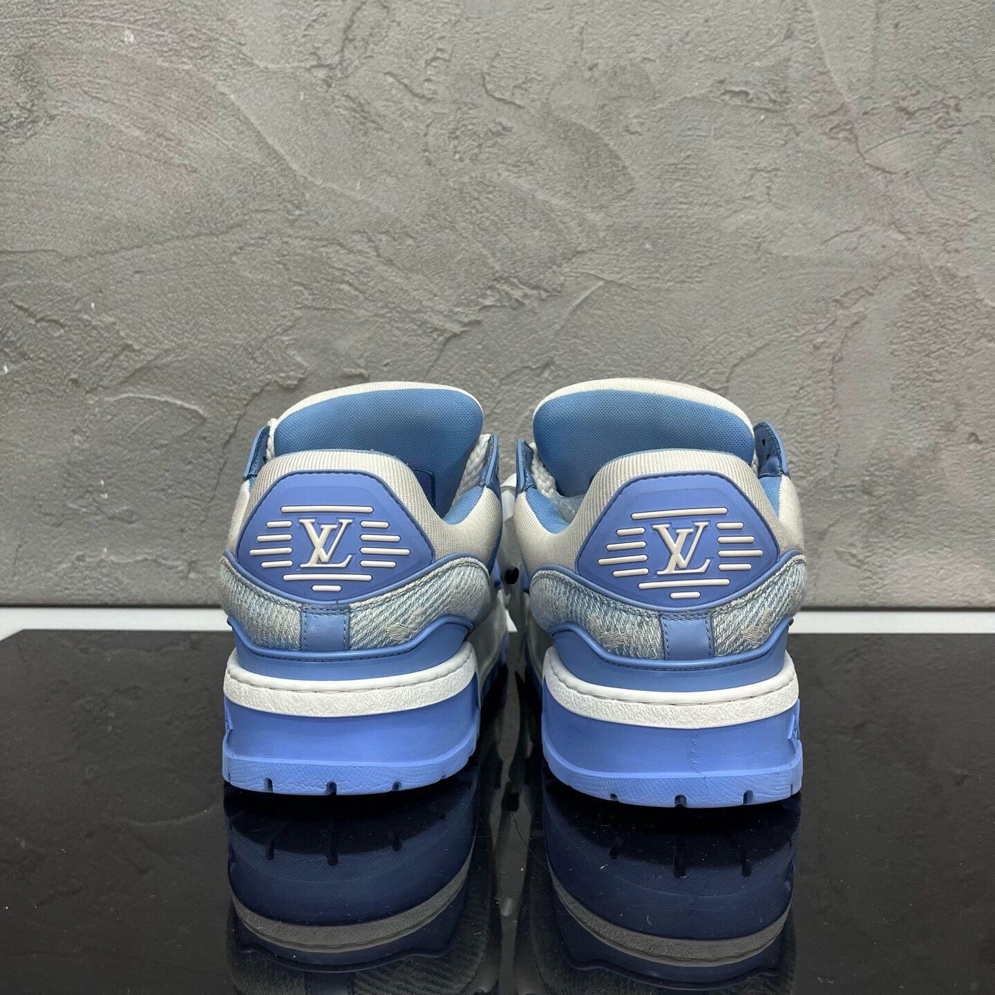 Louis Vuitton LV Trainer Blue White Denim 40 98 New Size US 7 / EU 40 - 5 Thumbnail