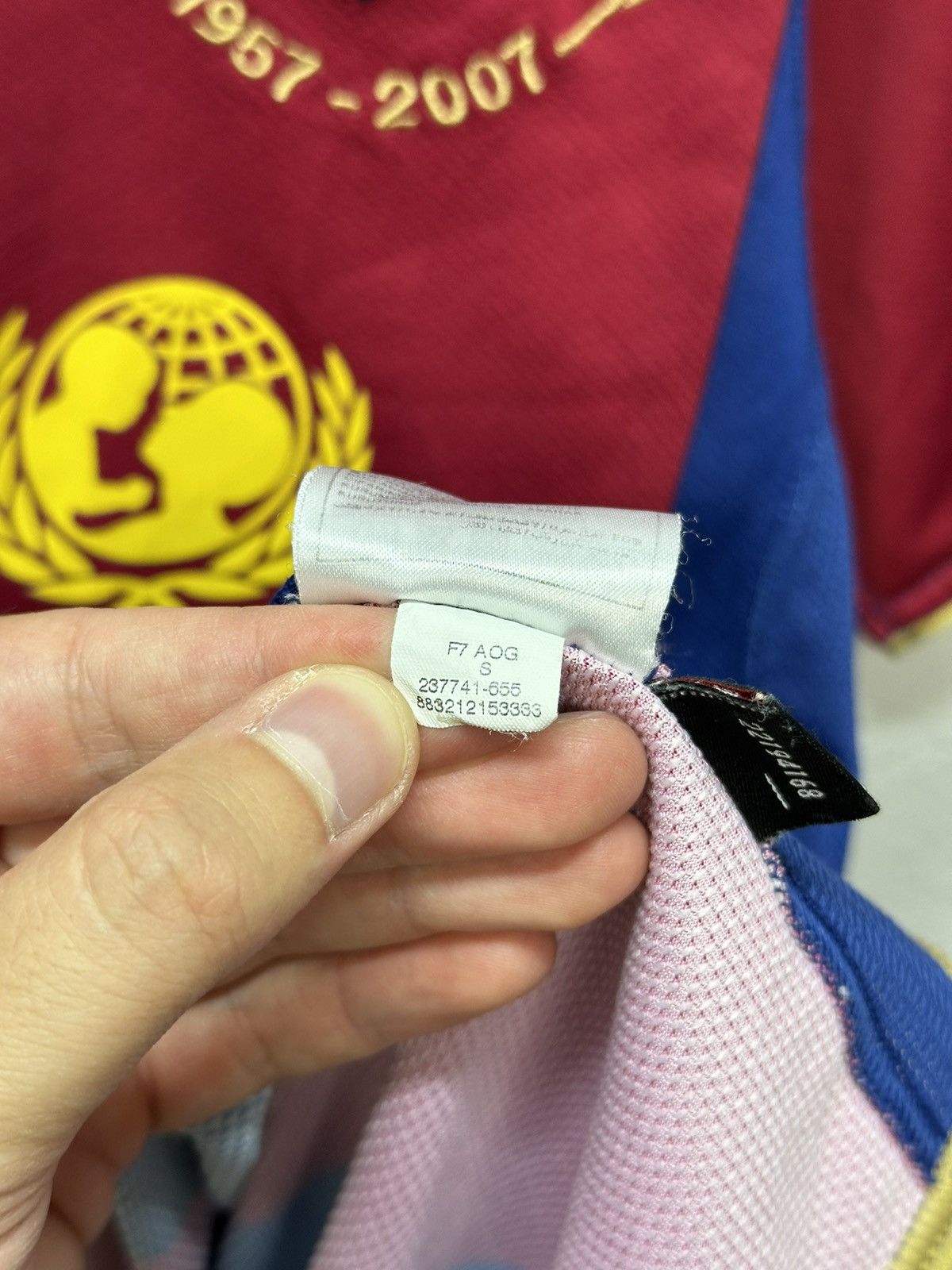 Vintage Vintage Nike Barcelona 2007 2008 Football Soccer Jersey Size US S / EU 44-46 / 1 - 14 Thumbnail