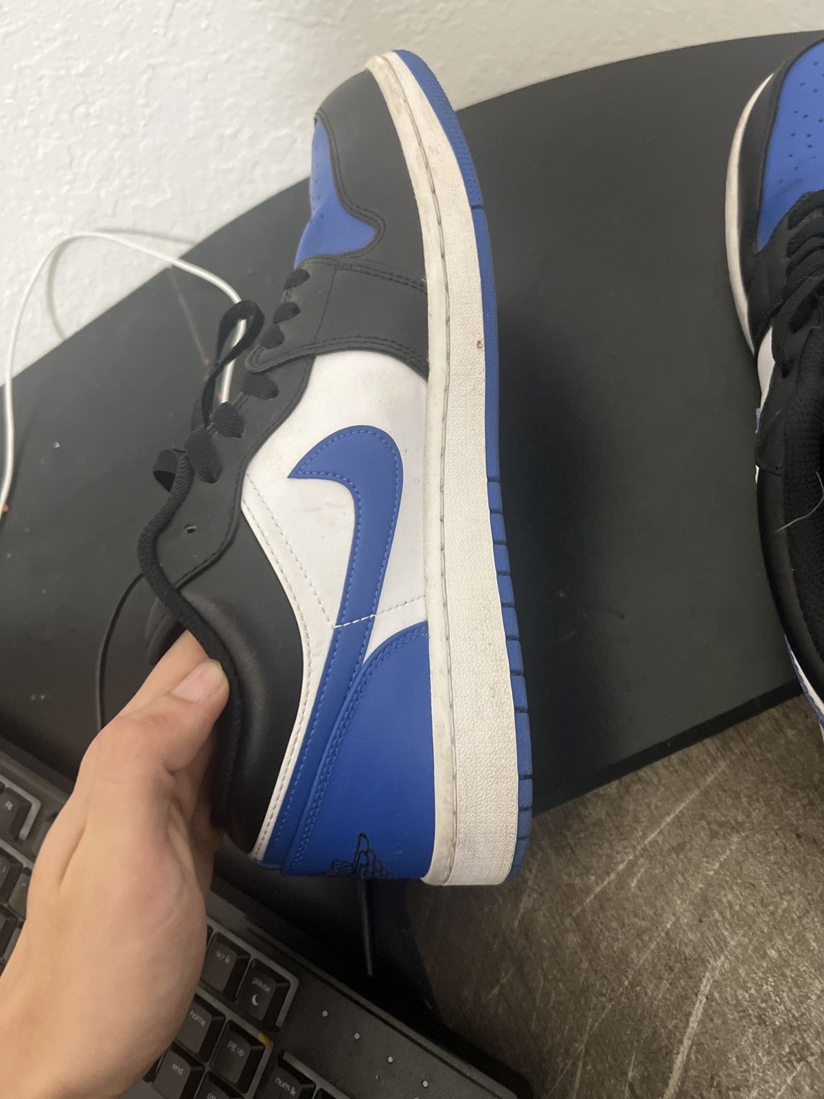 Jordan Brand Jordan 1 Low Alternate Royal Toe Size US 11 / EU 44 - 6 Thumbnail