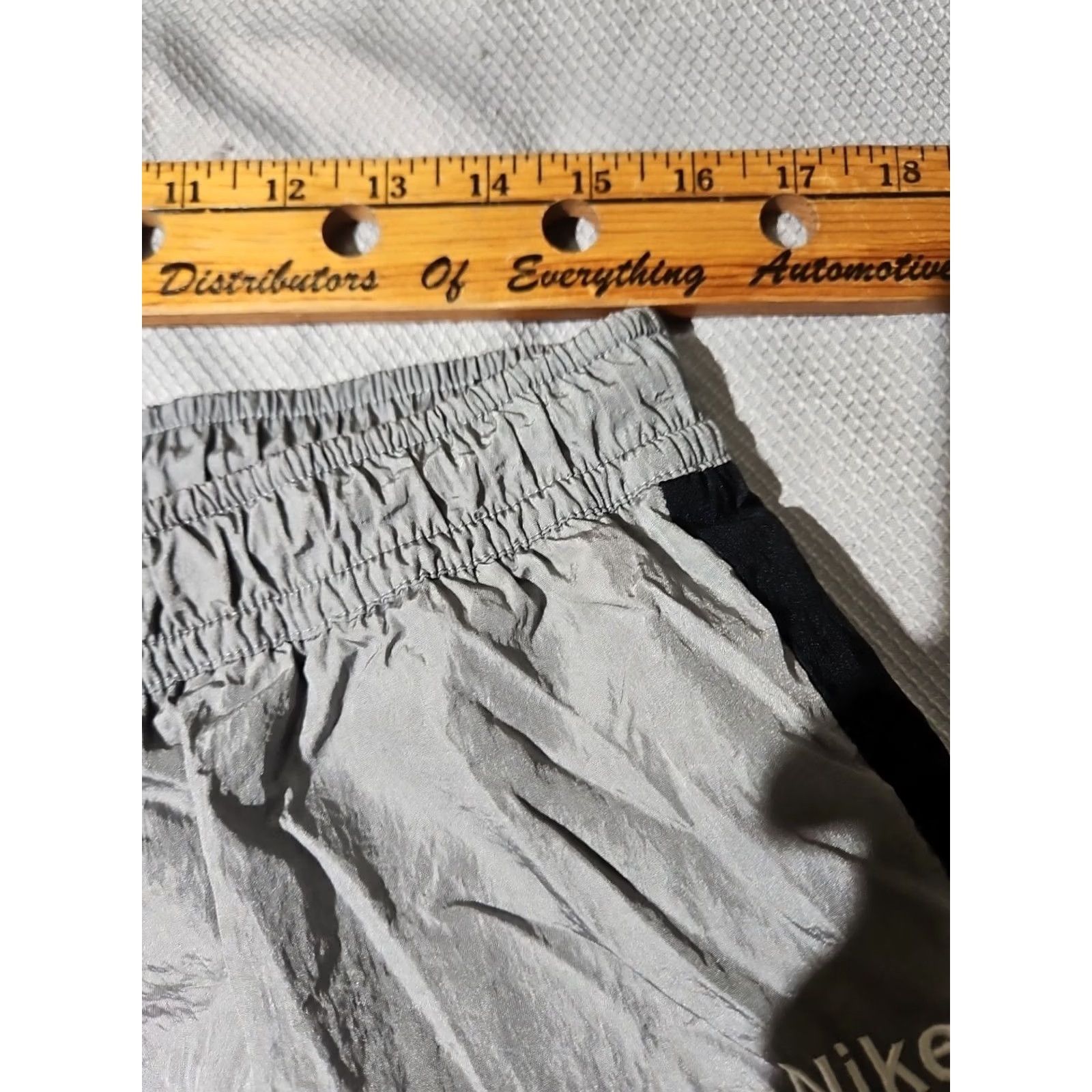 Nike Nike Shorts Mens XL Gray NSW Woven Active Nylon SWOOSH Beaverton CJ4904-073 Pant Size US 36 / EU 52 - 6 Thumbnail