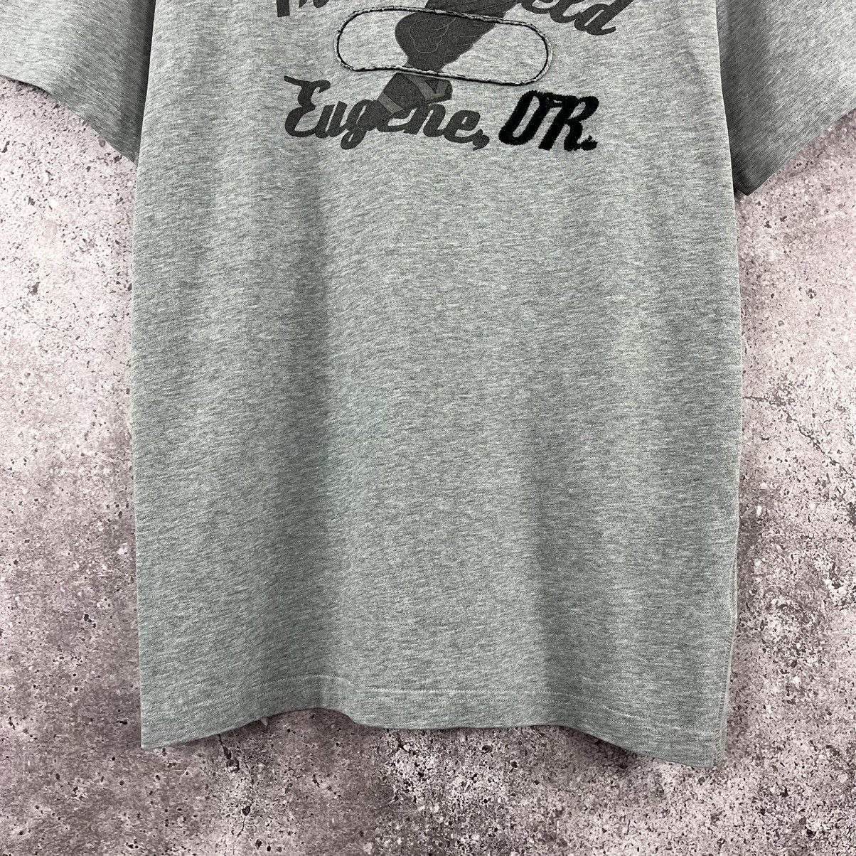 Nike Nike Vintage 2000s Track Field Tee Y2K Big Logo Grey Size L Size US L / EU 52-54 / 3 - 5 Thumbnail