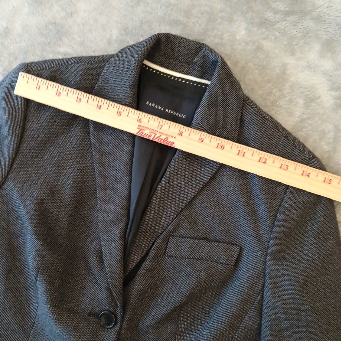 Banana Republic Banana Republic Blazer Womens 2 Gray Geometric Long Sleeve Two Button Lined Notch Lapel Four-Button Single-Breasted Pant Suit XSXX? Size XS / US 0-2 / IT 36-38 - 2 Thumbnail