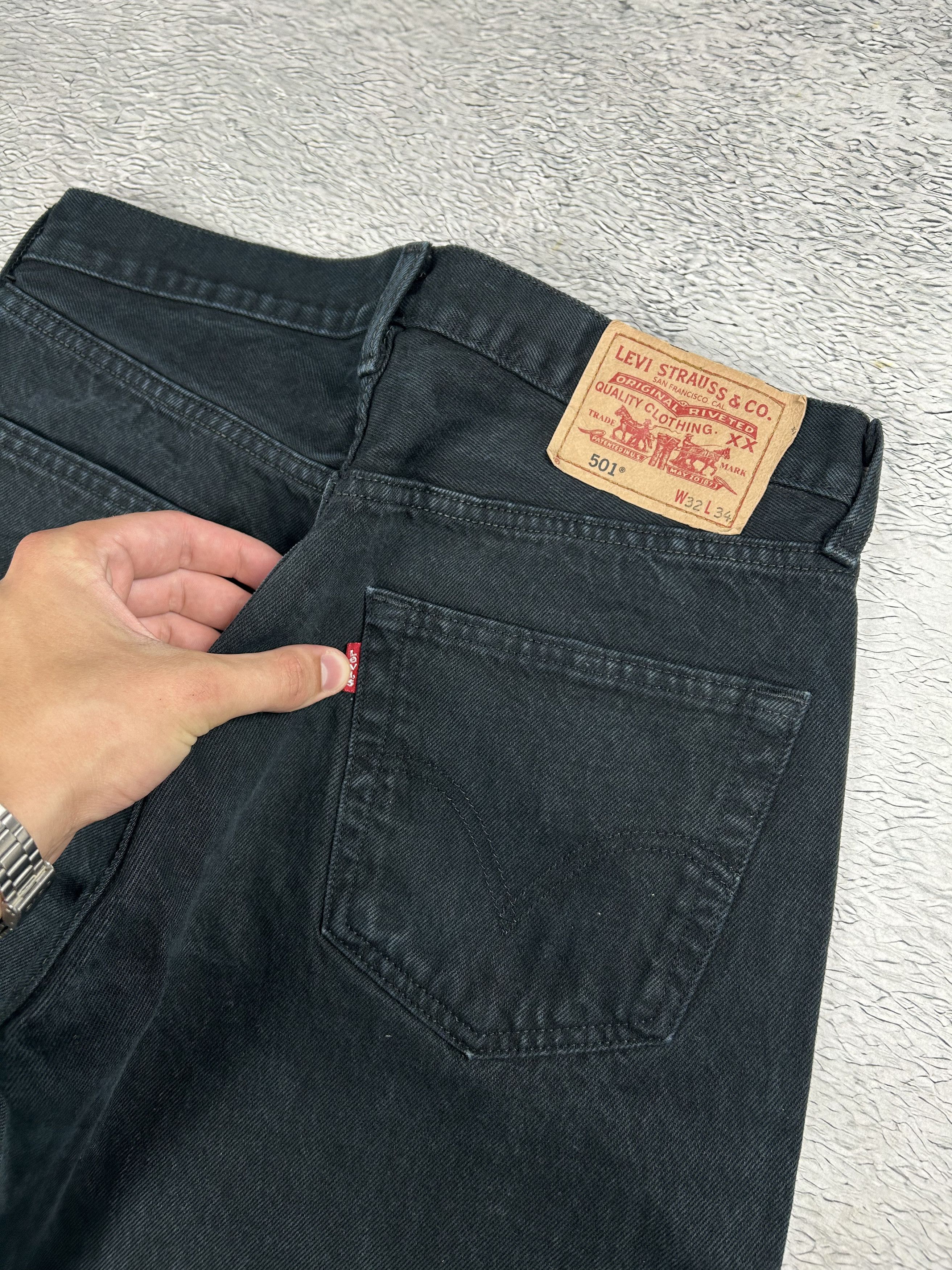 Levi's × Vintage Vintage Levi’s 501 jeans black loose fit Classic Oldmoney Size US 36 / EU 52 - 7 Thumbnail