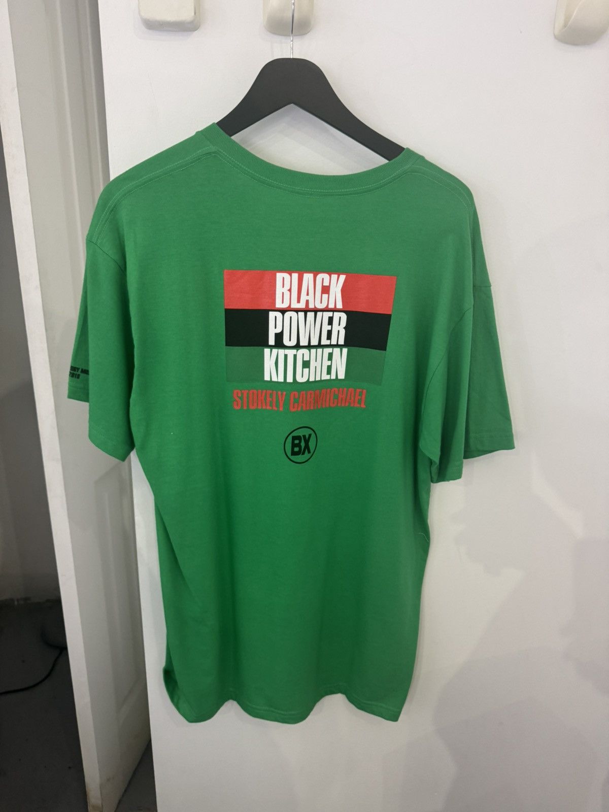 Awake NY Ghetto Astro tee Size US L / EU 52-54 / 3 - 2 Thumbnail