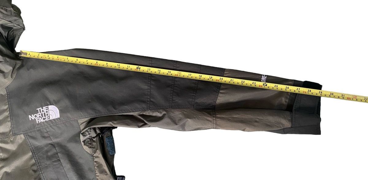 The North Face THE NORTH FACE Gore-Tex Hoodie Jacket (M) Size US M / EU 48-50 / 2 - 21 Thumbnail