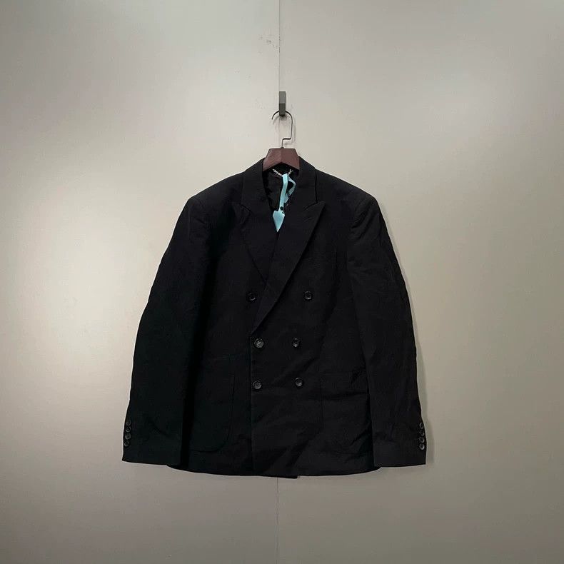 Louis Vuitton Louis Vuitton Black full embossed presbyopic suit 2501-Next Size 48R - 1 Thumbnail