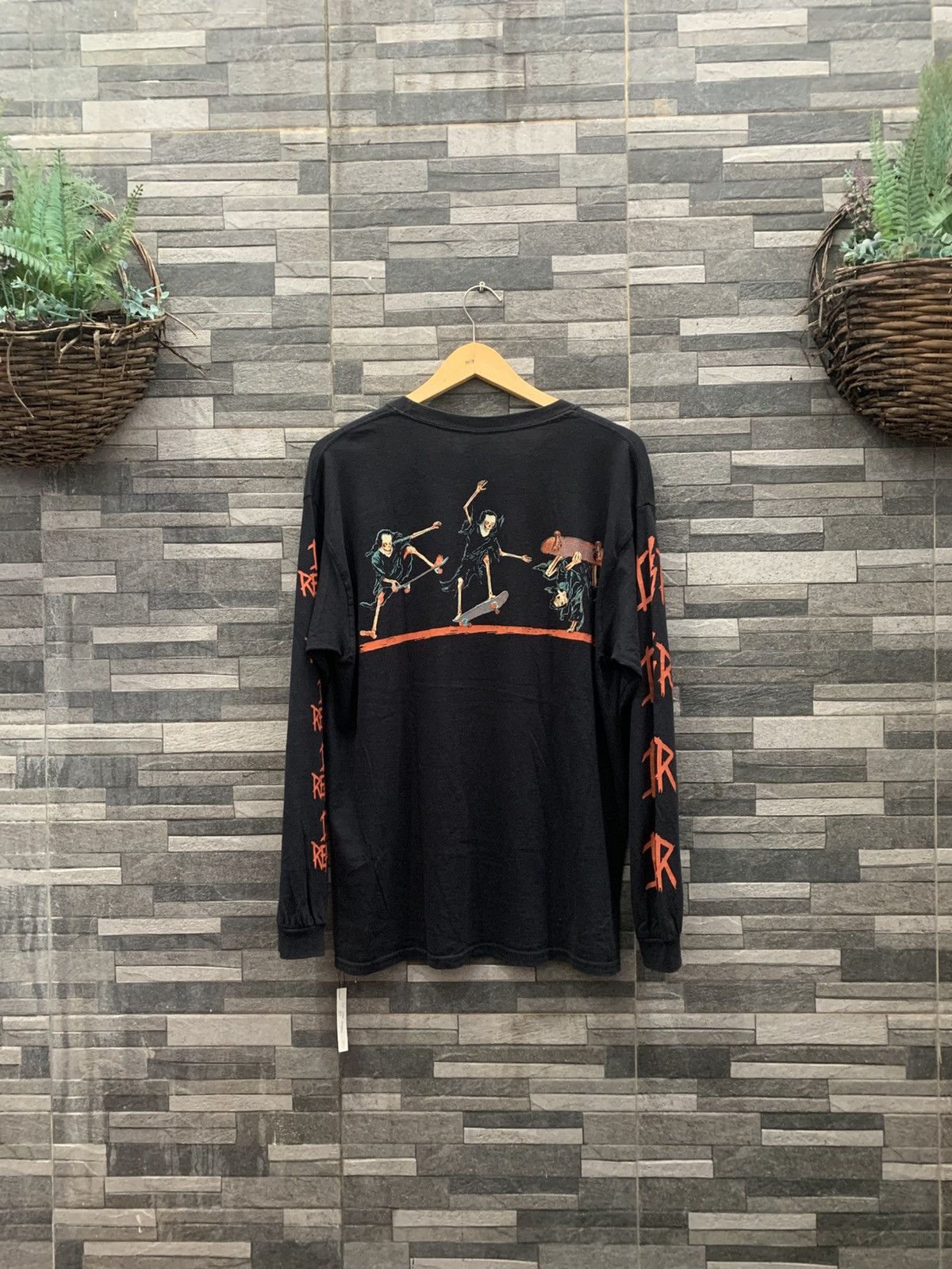 Band Tees IRON REAGAN Longsleeve Size US L / EU 52-54 / 3 - 9 Thumbnail