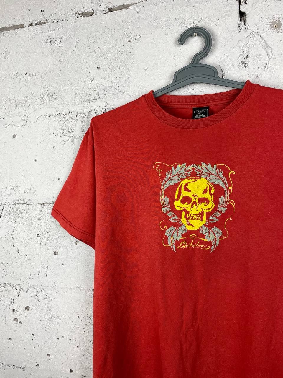 Quiksilver × Vintage Vintage Quiksilver T-Shirt Medium Surf Skateboard y2k Size US M / EU 48-50 / 2 - 1 Thumbnail