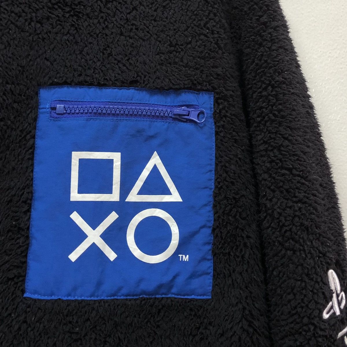 GU PLAYSTATION x Gu Japanese Brand Fleece Sweatshirts Size US L / EU 52-54 / 3 - 3 Thumbnail