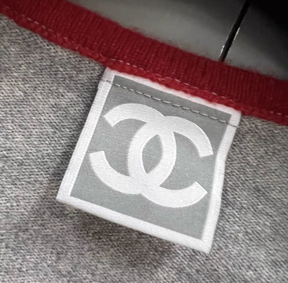 Chanel CHANEL Grey Double C Sweater J41 Size US XS / EU 42 / 0 - 3 Thumbnail