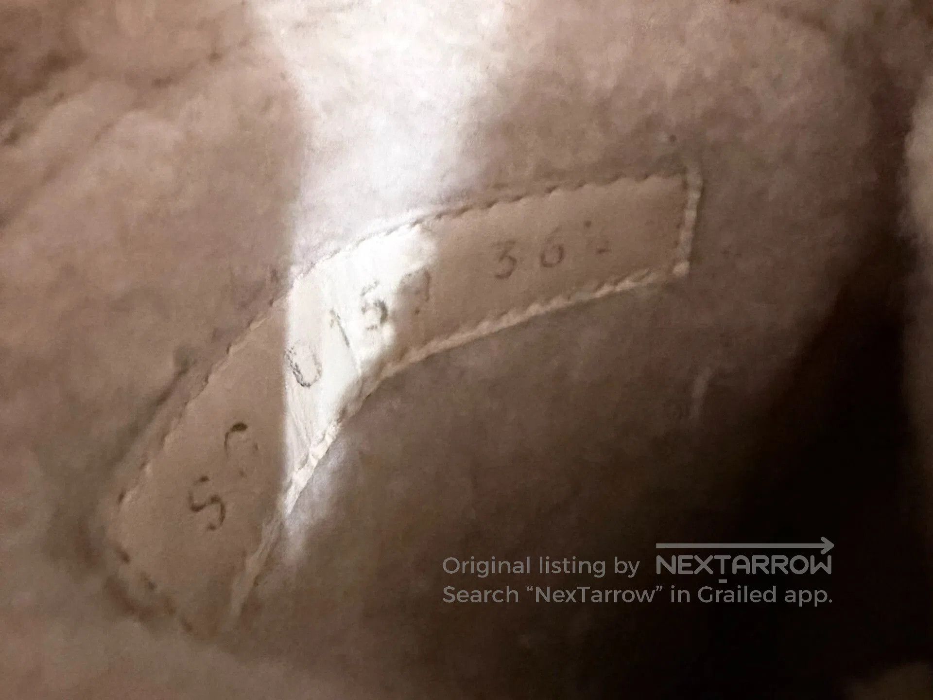 Louis Vuitton Louis Vuitton Monogram Shearling High. Size US 5.5 / IT 35.5 - 7 Thumbnail