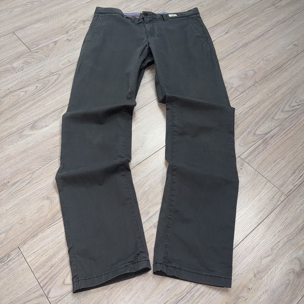 Tommy Hilfiger Essential Tommy Hilfiger Straight Fit Denton Chino Pants Size US 34 / EU 50 - 1 Thumbnail