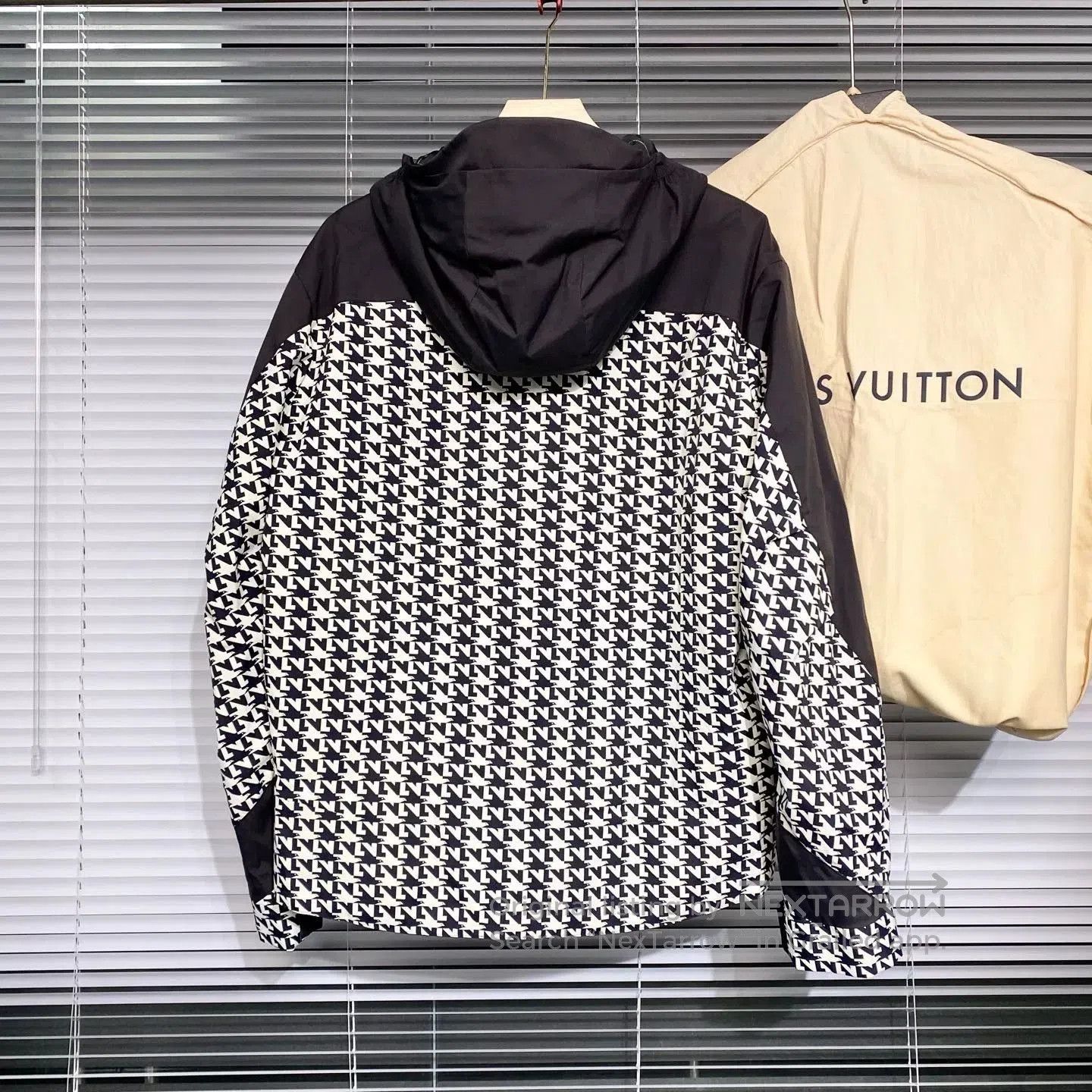 Louis Vuitton Louis Vuitton Houndstooth Print Jacket. Size US S / EU 44-46 / 1 - 2 Thumbnail