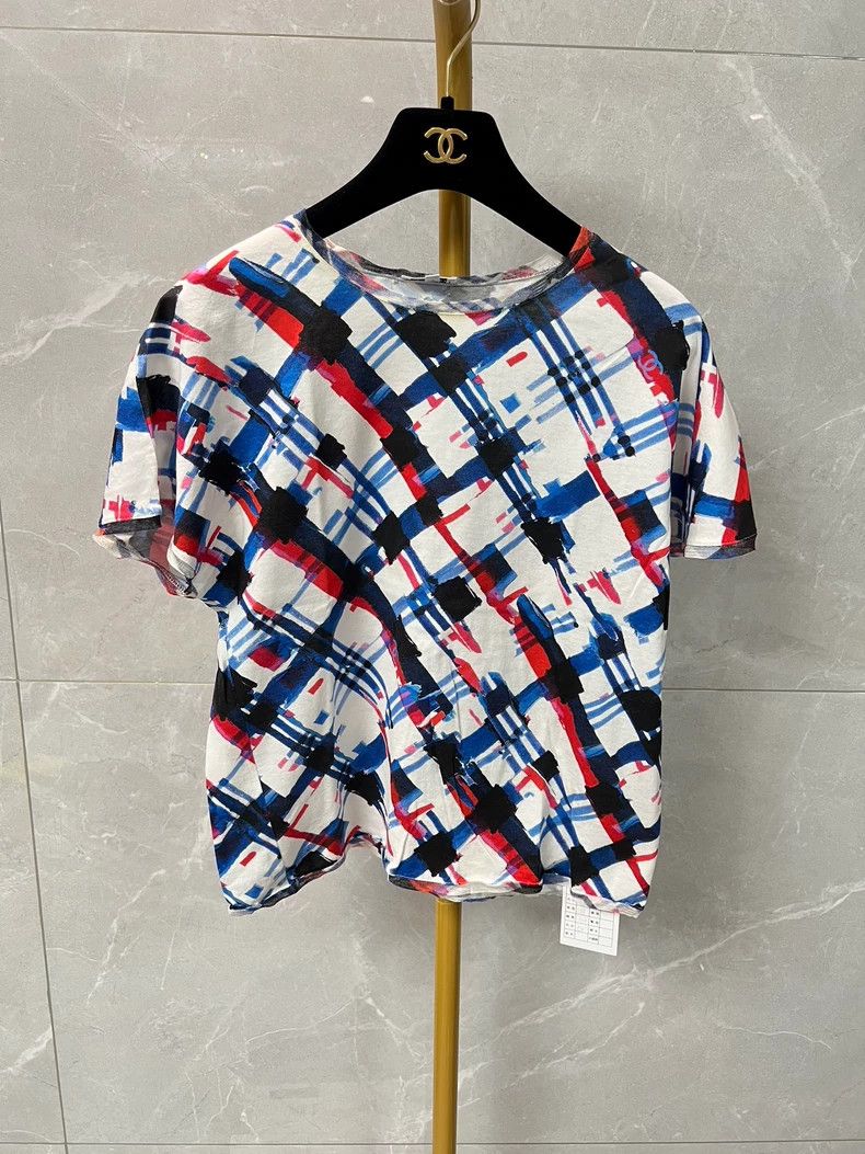 Chanel Chanel Graffiti Pattern Short Sleeve T-Shirt- DMC Size US S / EU 44-46 / 1 - 1 Thumbnail