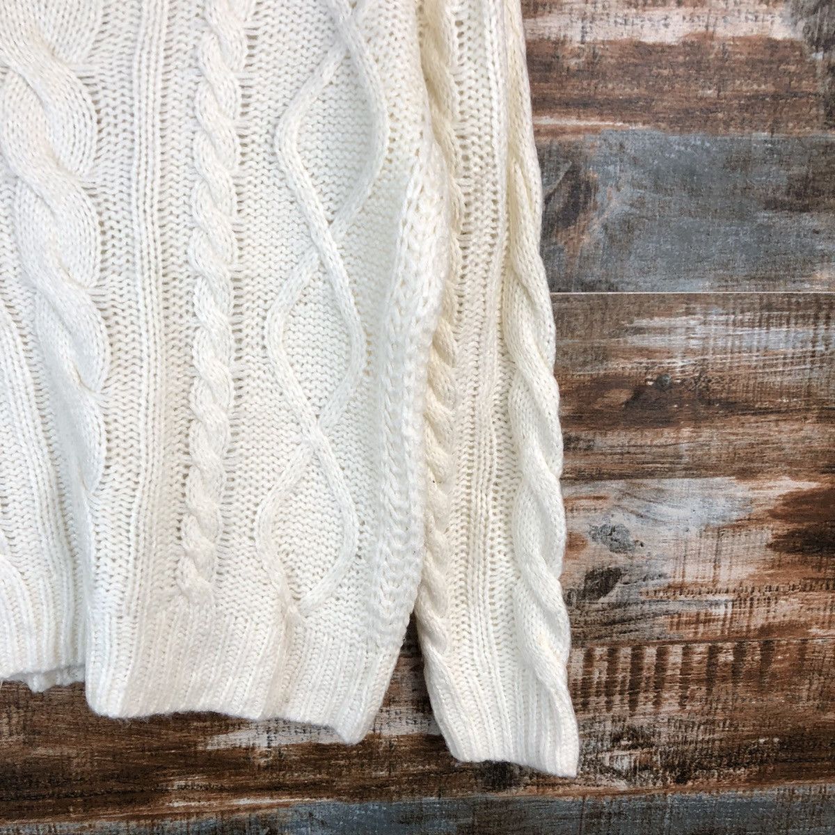 Aran Isles Knitwear × Homespun Knitwear × Japanese Brand Ingni White cable Knitwear vintage sweater #A1536 Size S / US 4 / IT 40 - 8 Thumbnail