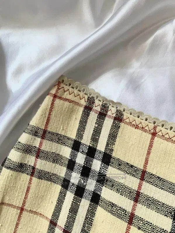 Burberry Burberry Yellow Plaid Women's Midi Skirt. Size 23" - 3 Thumbnail