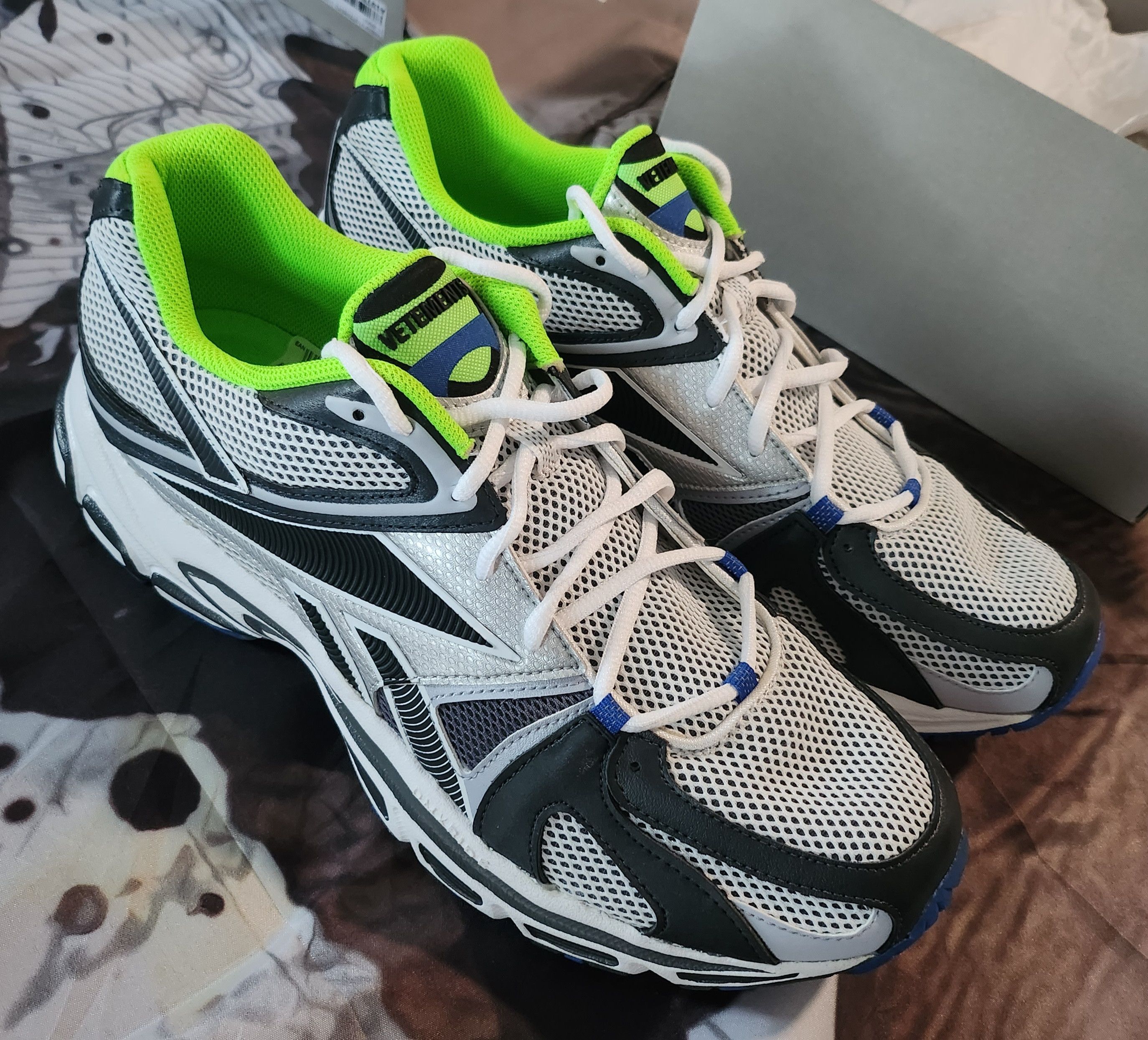Vetements Spike Runner | Grailed