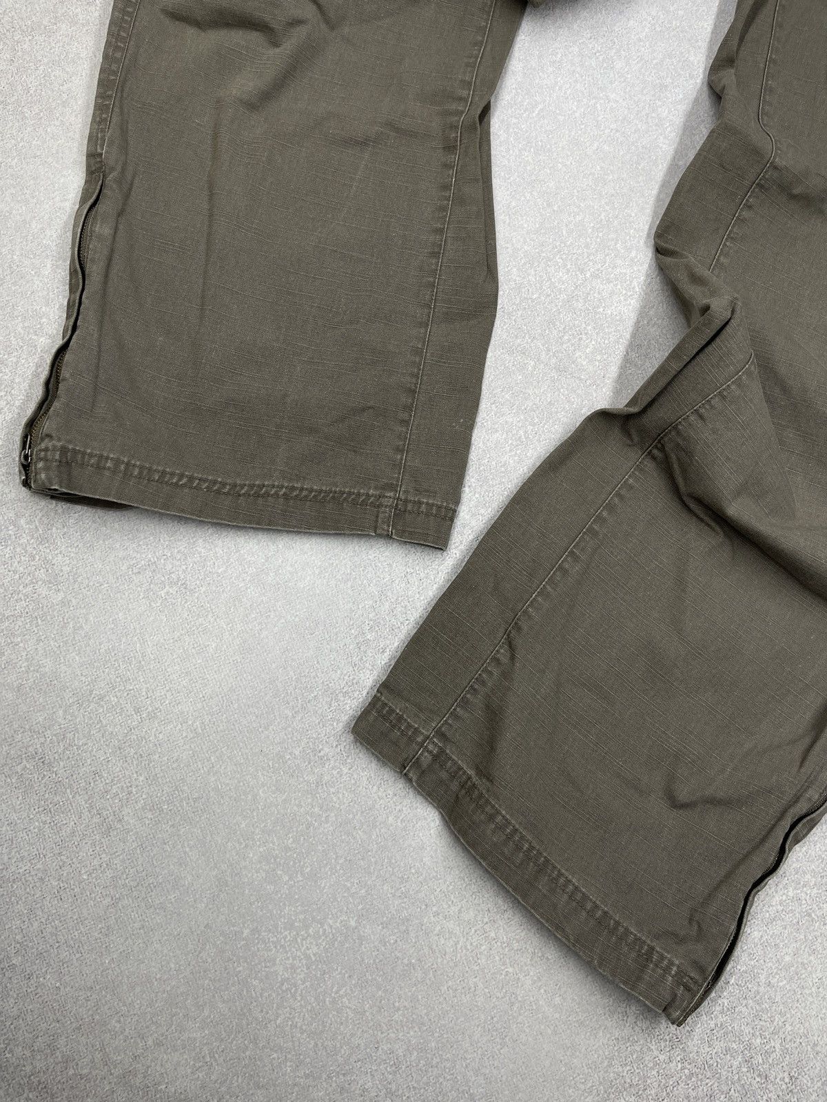 Nike Vintage Nike Cargo Pants Grey Drill Y2K TECH ACG TN Size US 36 / EU 52 - 7 Thumbnail