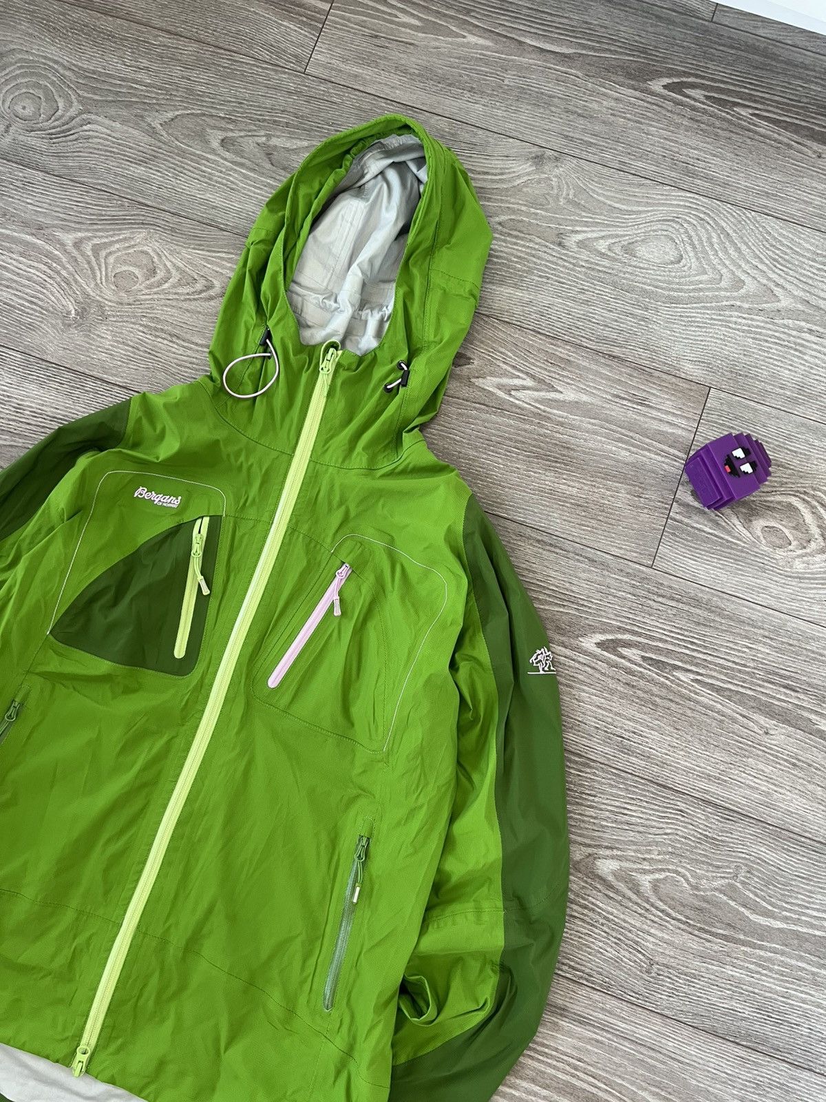Bergans of Norway ‼️Bergans Of Norway Thin Hooded Cecilie Pro Gorpcore Jacket‼️ Size L / US 10 / IT 46 - 4 Thumbnail