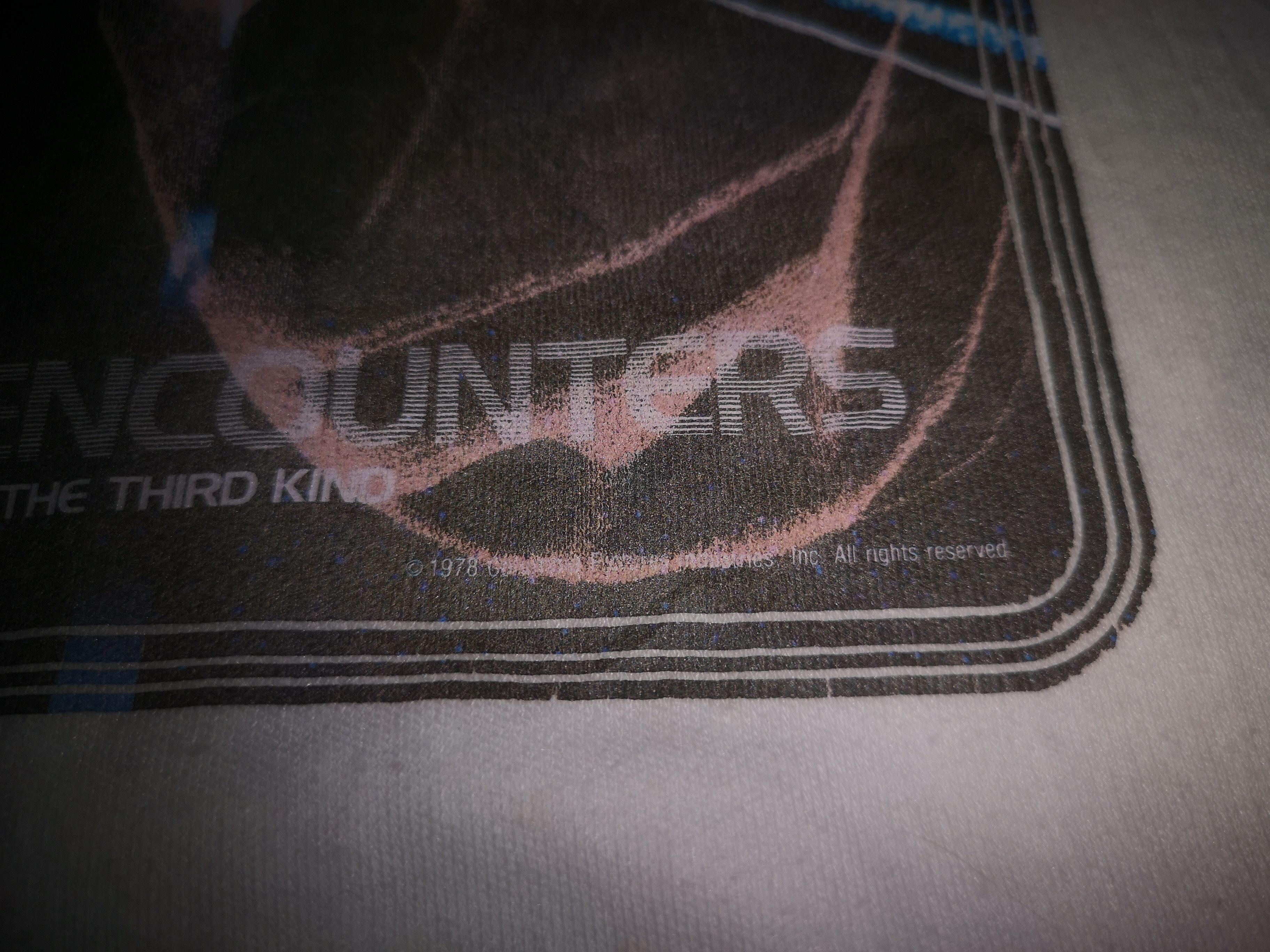 Vintage Vintage 70s Steven Spielberg Close Encounters Movie T Shirt Size US M / EU 48-50 / 2 - 6 Thumbnail