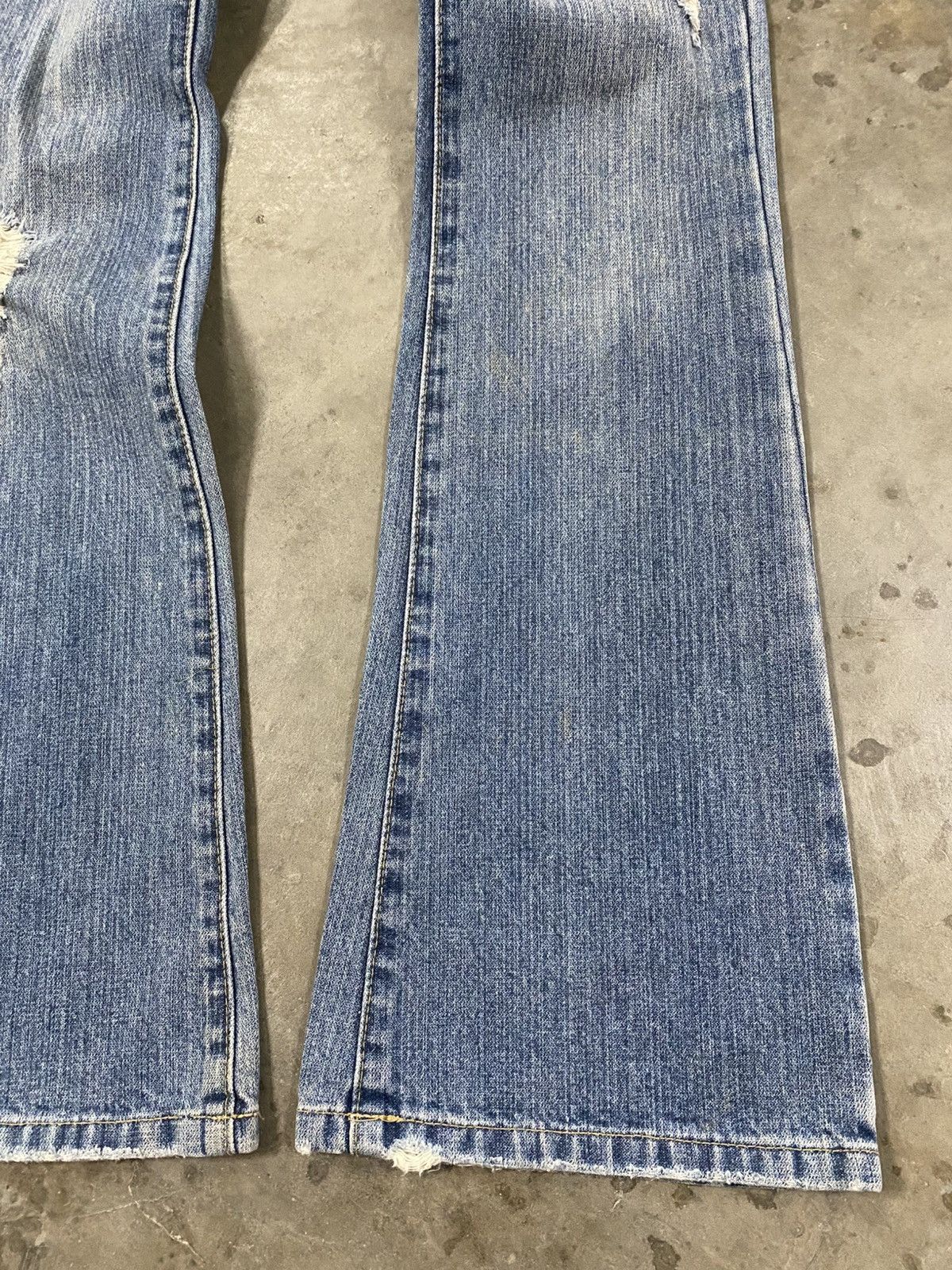 Japan Blue Jeans Flare Jeans Japan Colza Embroidery Denim @281 Size 28" / US 6 / IT 42 - 4 Thumbnail