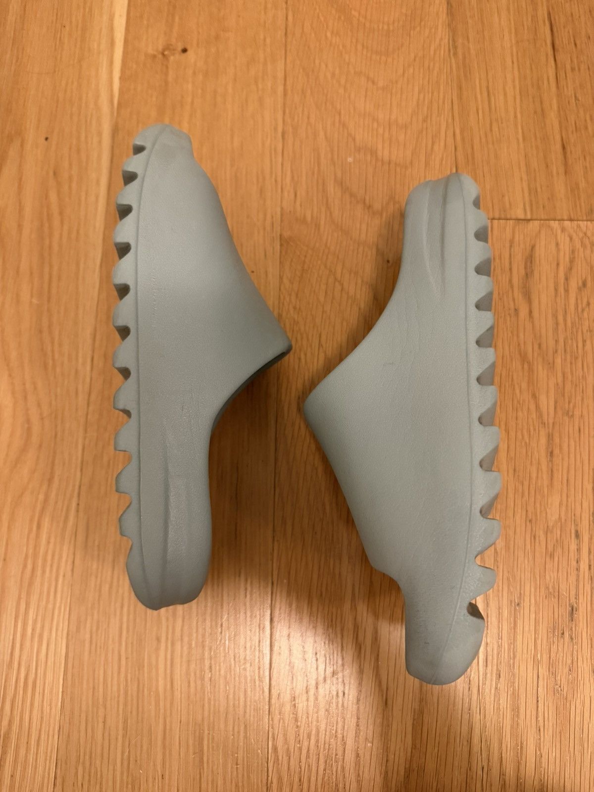 Adidas × Kanye West YEEZY SLIDE SALT Size US 8 / EU 41 - 4 Thumbnail