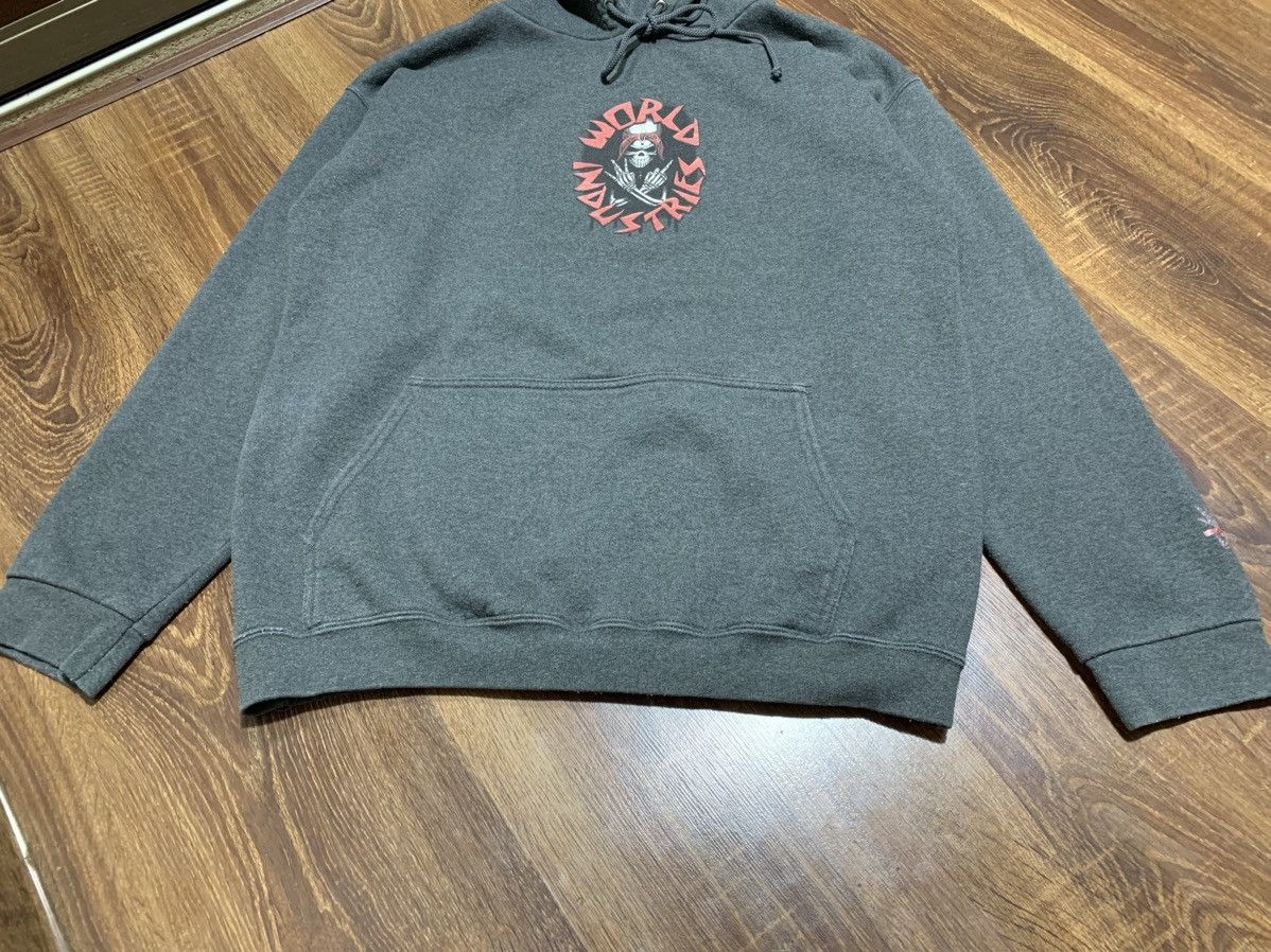World Industries RARE Vintage World Industries skeleton logo hoodie Size US M / EU 48-50 / 2 - 3 Thumbnail