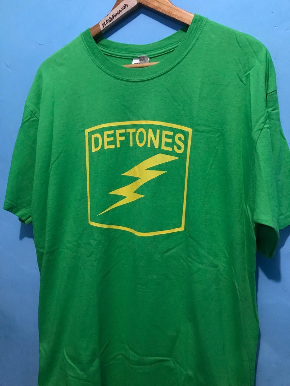 Band Tees Deftones Poison the Well Glassjaw Portishead Helmet HUM Size US L / EU 52-54 / 3 - 3 Thumbnail