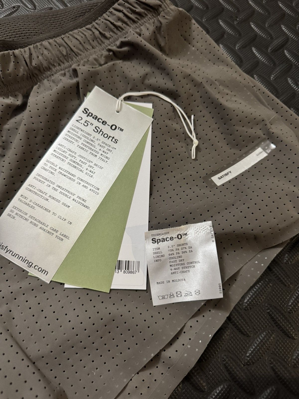 Other Satisfy Space O Shorts 2.5” Size 30" / US 8 / IT 44 - 2 Thumbnail