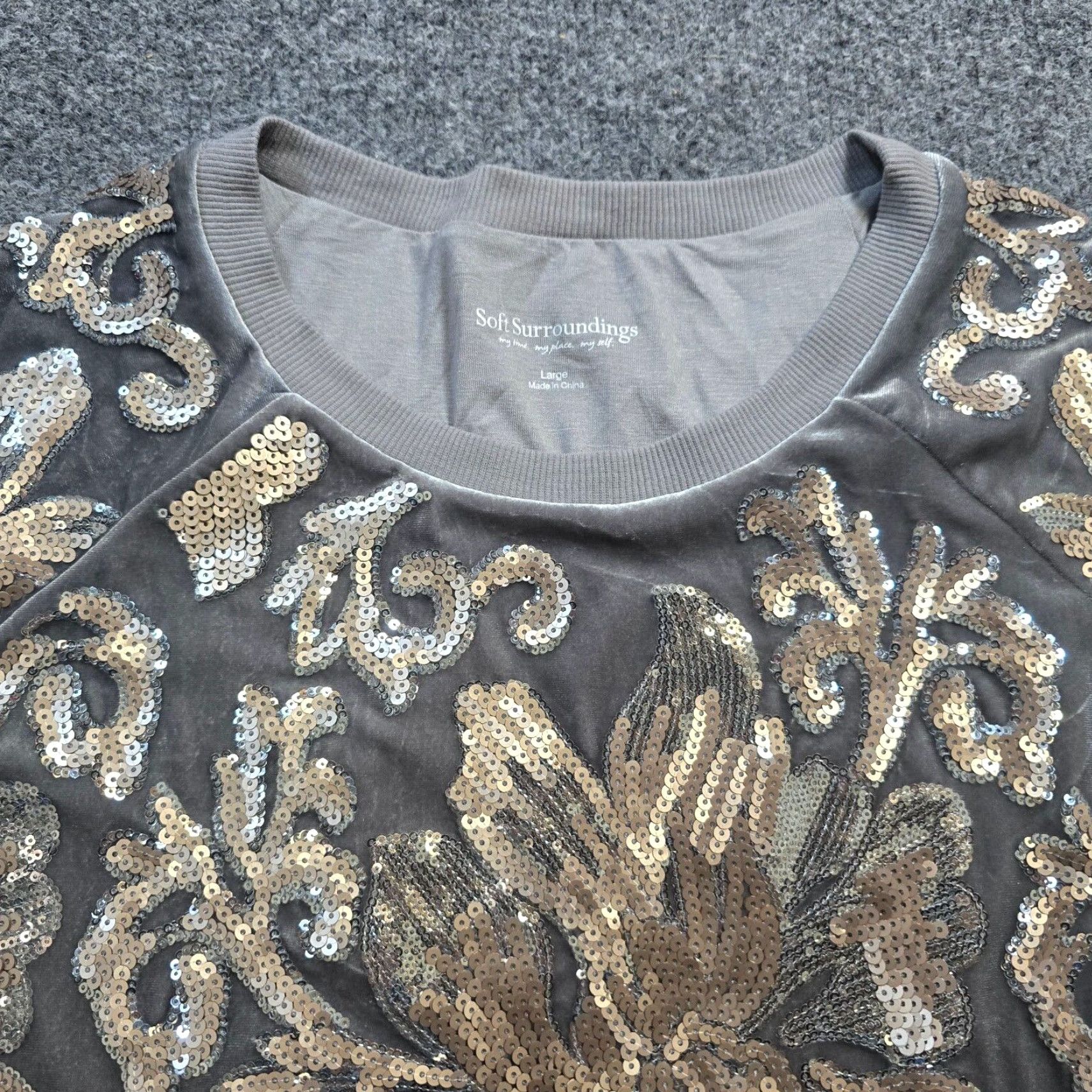 Soft Surroundings Soft Surroundings Sweater Womens Large Gray Silver Sequin Velour Pullover Casual Size L / US 10 / IT 46 - 2 Thumbnail