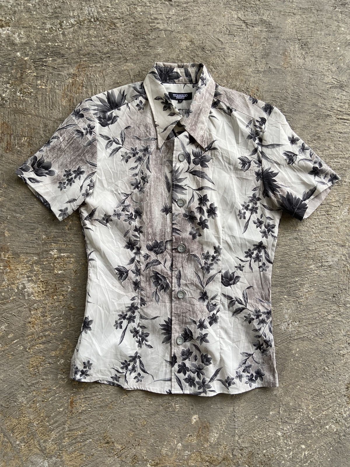 Tornado Mart 2000s Tornado Mart - Floral Pattern Button Shirt Size US M / EU 48-50 / 2 - 1 Thumbnail