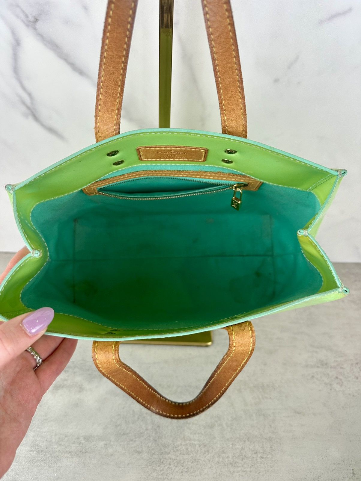 Louis Vuitton Louis Vuitton Green Vernis Reade PM Size ONE SIZE - 6 Thumbnail