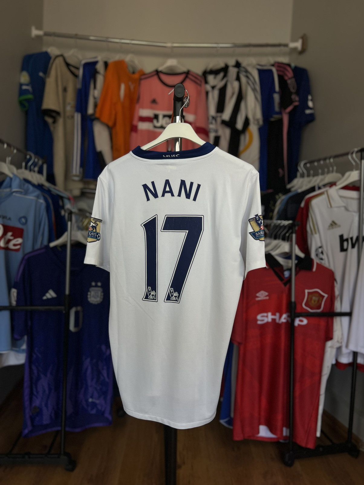Nike Soccer Jersey Nike Manchester United 2008/09 Nani #17 Size US S / EU 44-46 / 1 - 1 Thumbnail