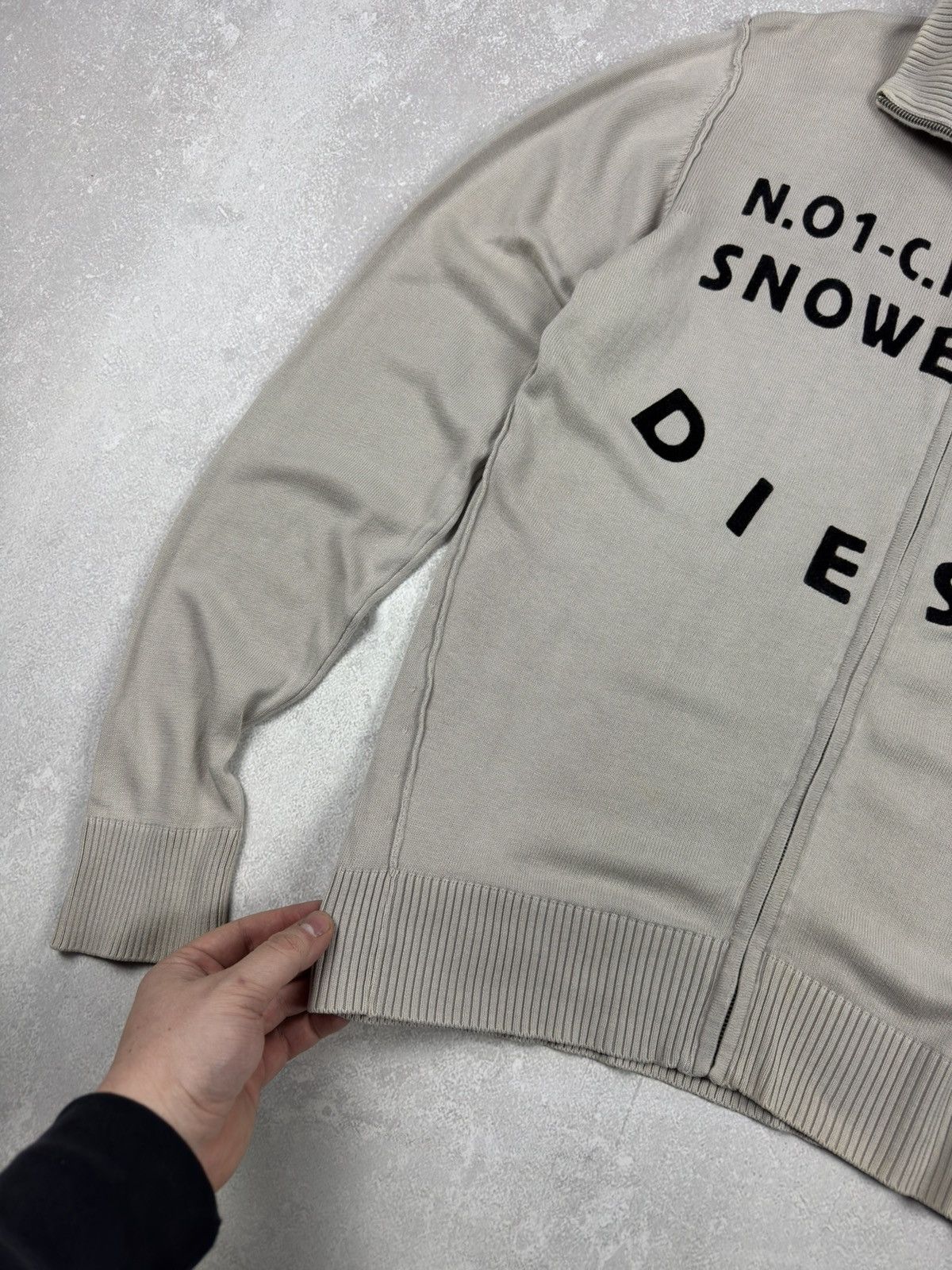 Diesel Vintage Diesel Snoweagles Light Zip Beige Sweater Y2K Size US L / EU 52-54 / 3 - 4 Thumbnail