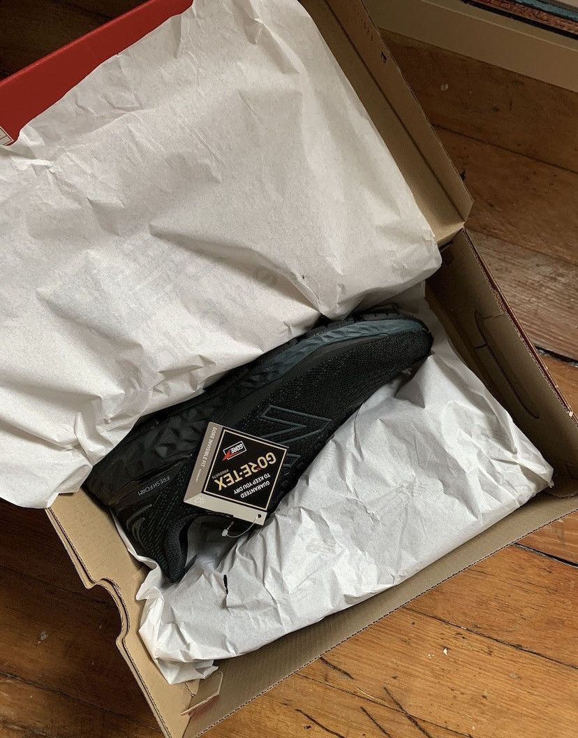 Goretex × New Balance New Balance gore tex M880X1 running shoes Size US 9 / EU 42 - 9 Thumbnail