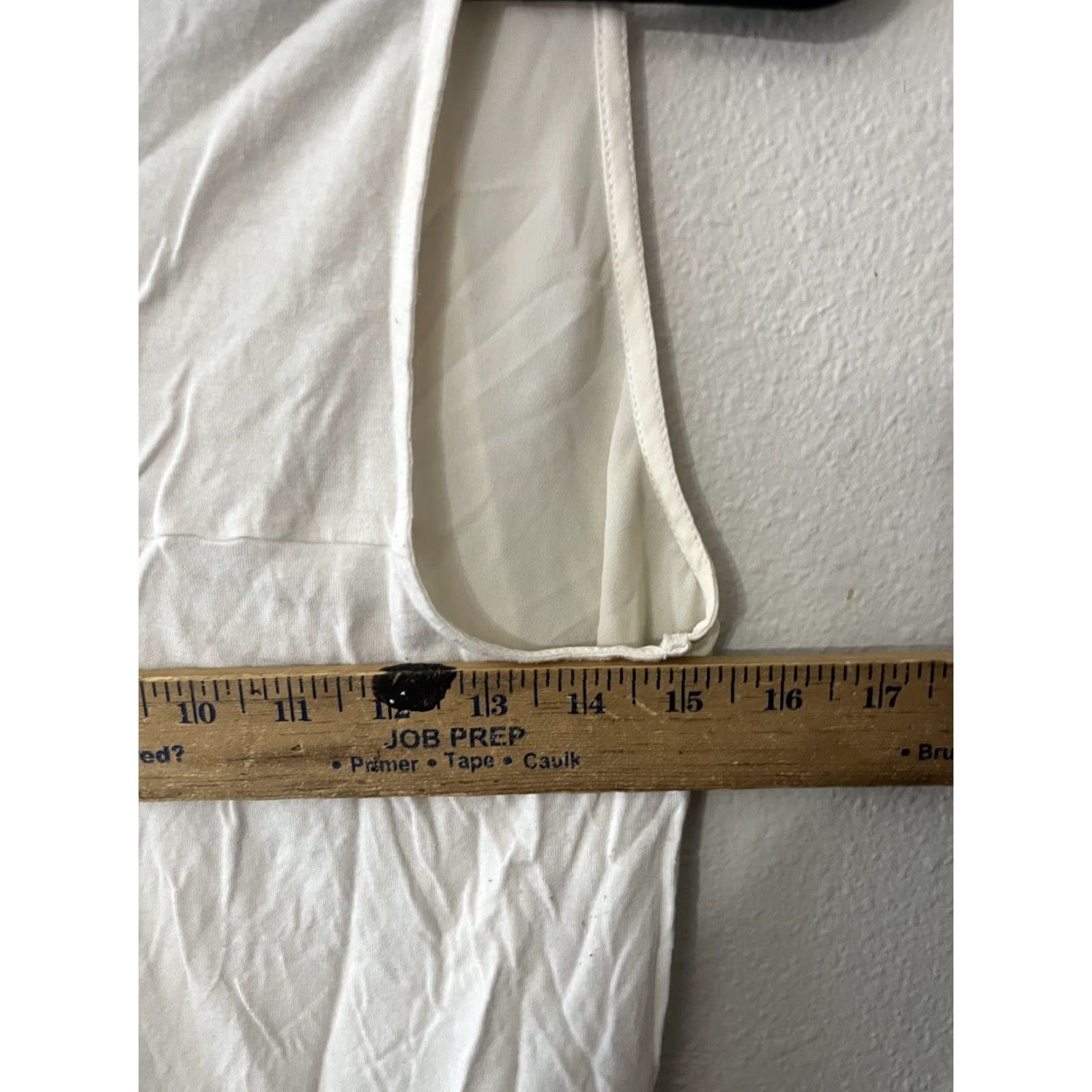 Express Express Blouse Shirt Sleeveless V-Neck Hi In Front Size Small White Size S / US 4 / IT 40 - 5 Thumbnail