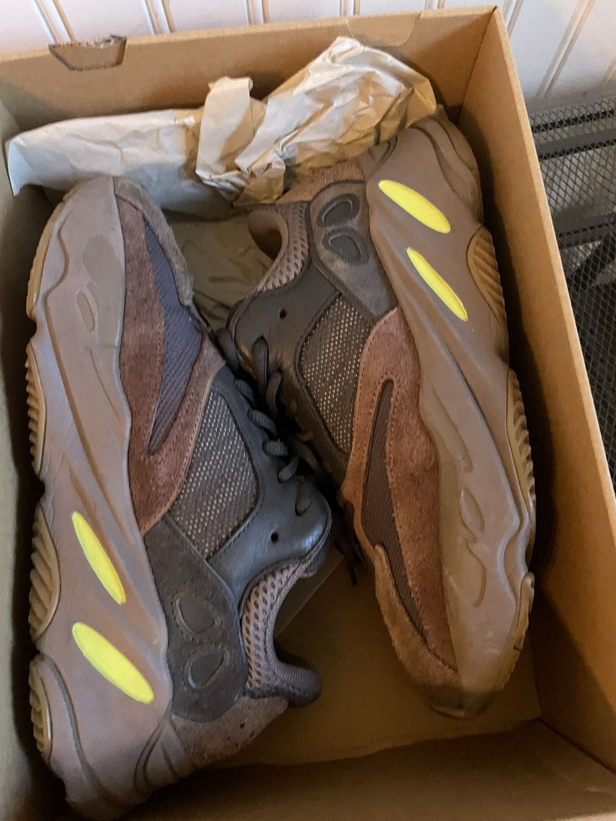 Yeezy Yeezy 700 mauve Size US 8.5 / EU 41-42 - 2 Thumbnail