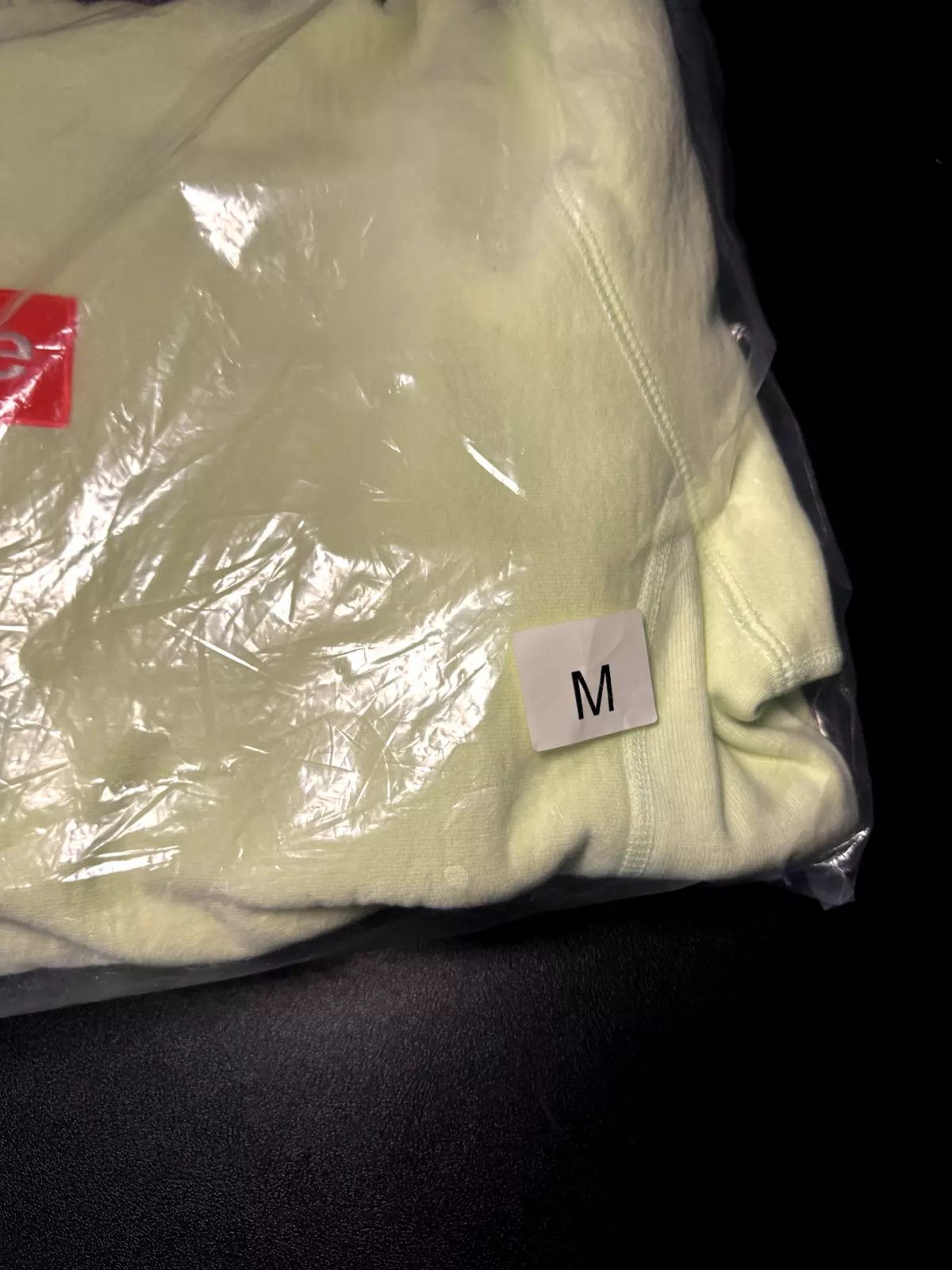 Supreme Supreme Box Logo Hooded Sweatshirt Pale Lime FW17 Size US M / EU 48-50 / 2 - 4 Thumbnail