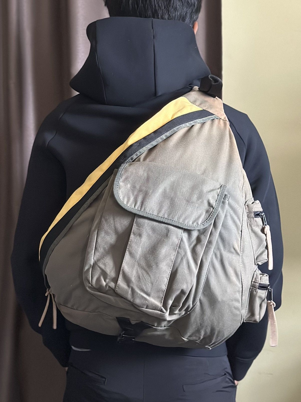 Y2K Gap Crossbody Bag, Men's