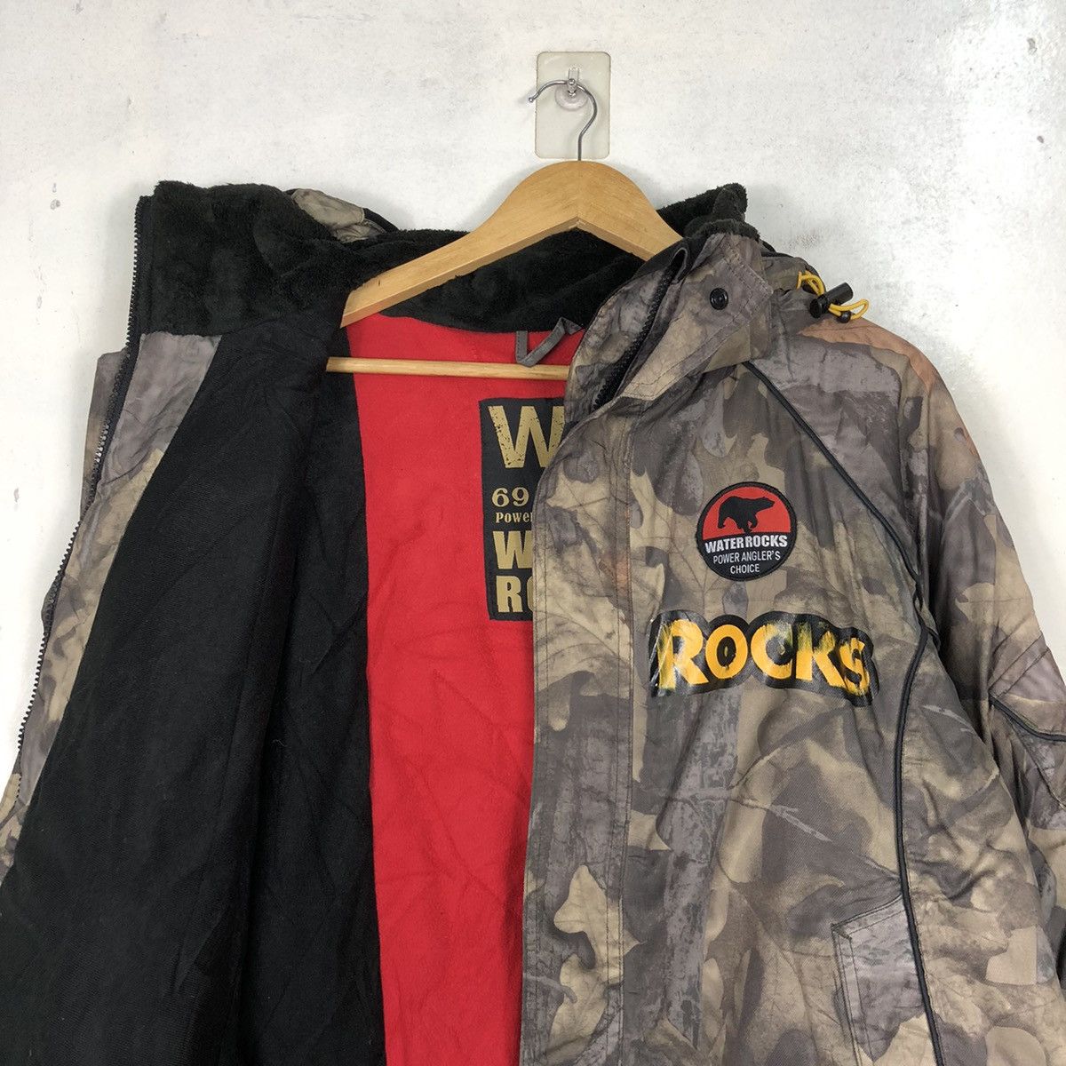 Vintage Vintage Water Rocks Camo tree Outdoor Jackets Size US M / EU 48-50 / 2 - 10 Thumbnail
