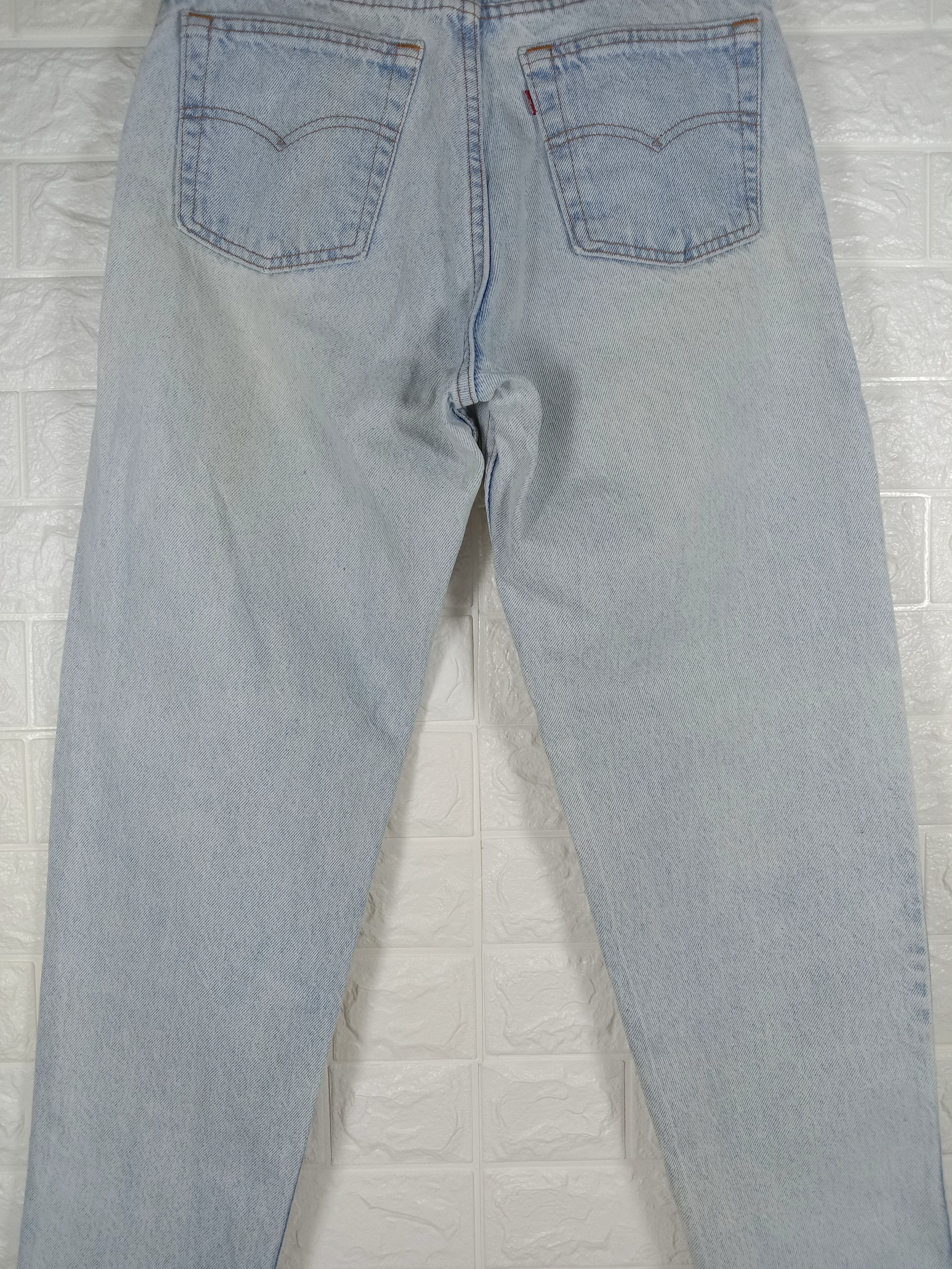 Levi's Vintage 90s Levi's 550 Jeans Light Wash Relaxed Fit Denim Size US 30 / EU 46 - 7 Thumbnail