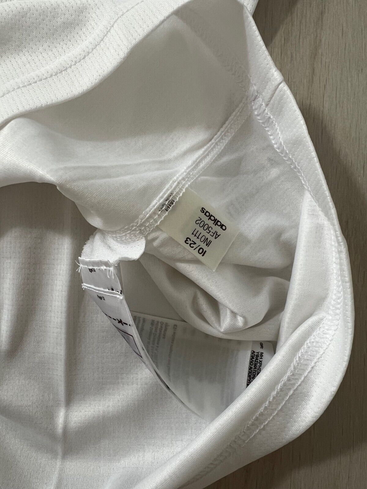 Adidas Adidas IN0111 Run It Tee White ( S ) Size S / US 4 / IT 40 - 2 Thumbnail