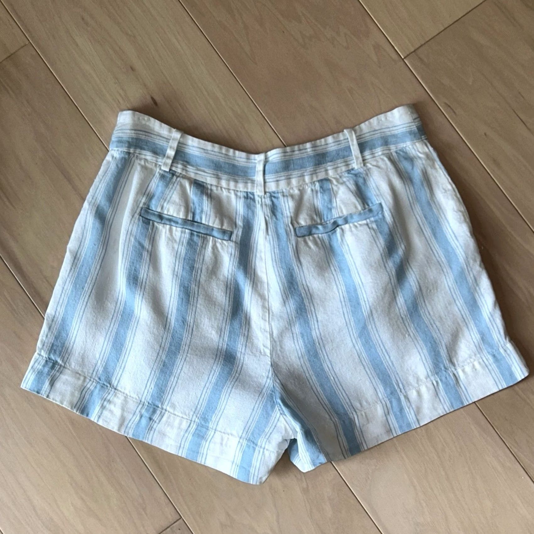 Frame VINTAGE FRAME Striped Linen Shorts 3” Inseam Womens 10 White Linen Size 32" / US 10 / IT 46 - 2 Thumbnail