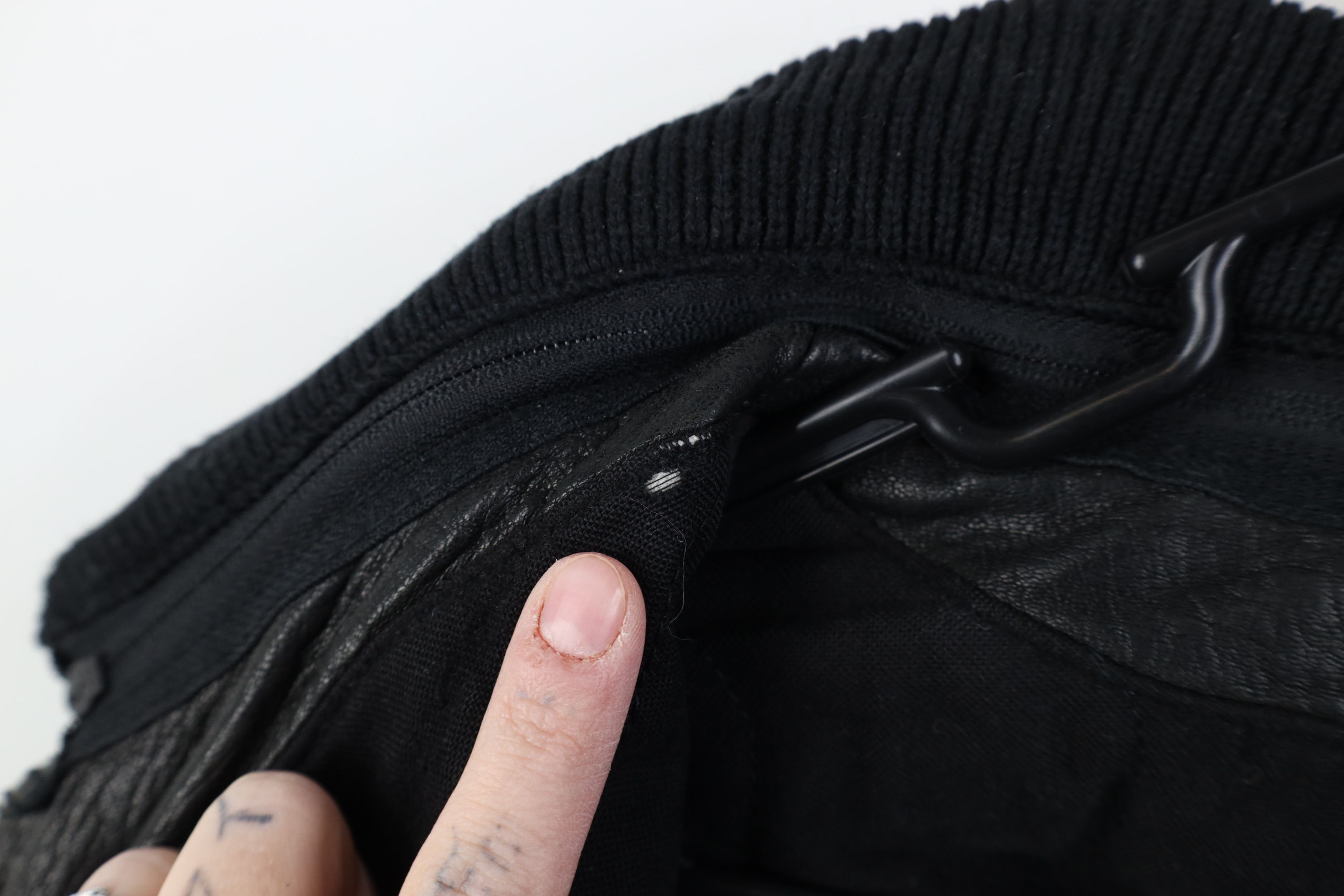 Vintage Vintage 90s Streetwear Quilted Leather Bomber Jacket Black Size US XXL / EU 58 / 5 - 10 Thumbnail