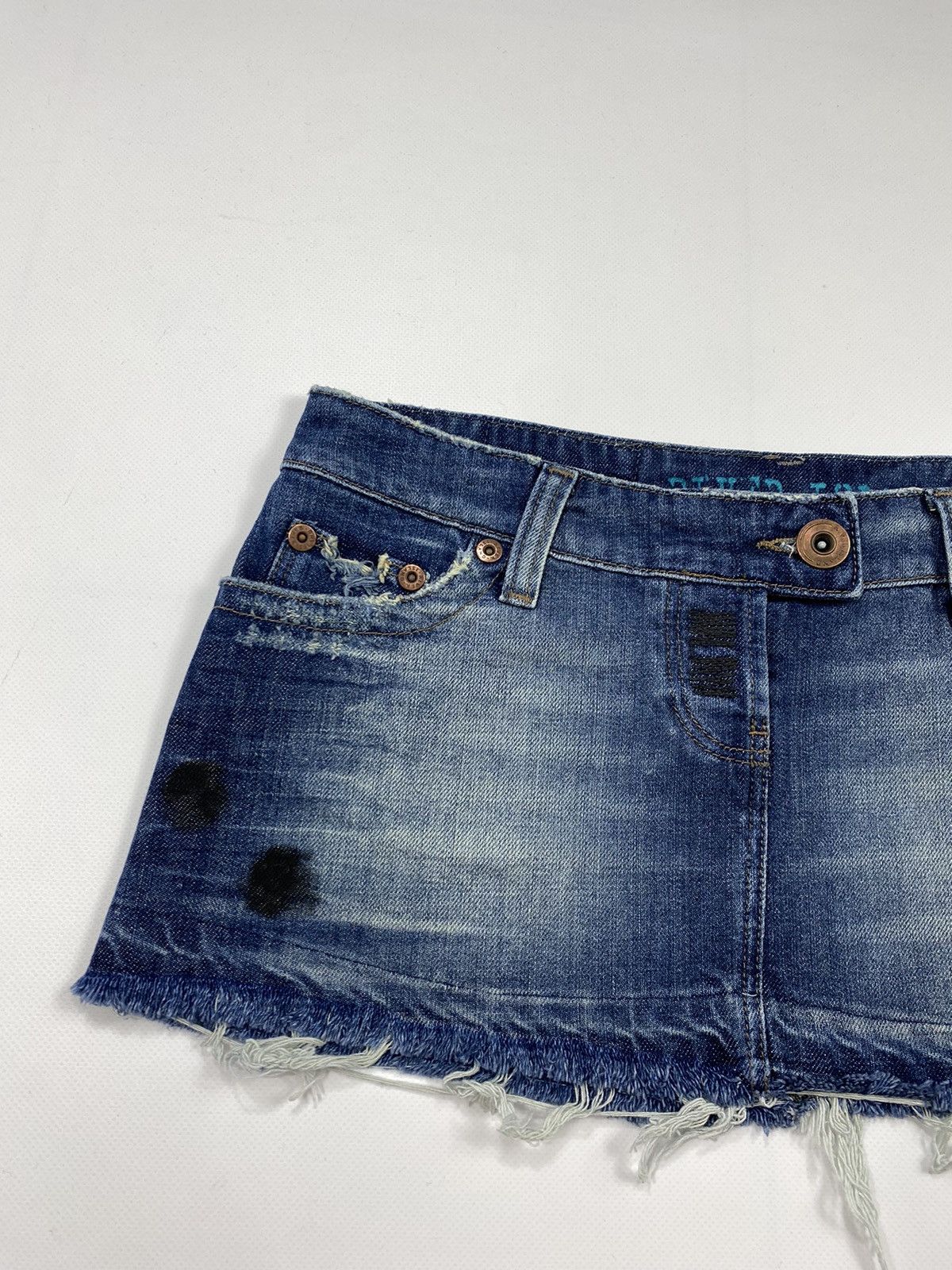 Vintage 🔥LASTDROP🔥 Y2K Style Extra Mini Skirt Washed Distressed Size 32" / US 10 / IT 46 - 6 Thumbnail