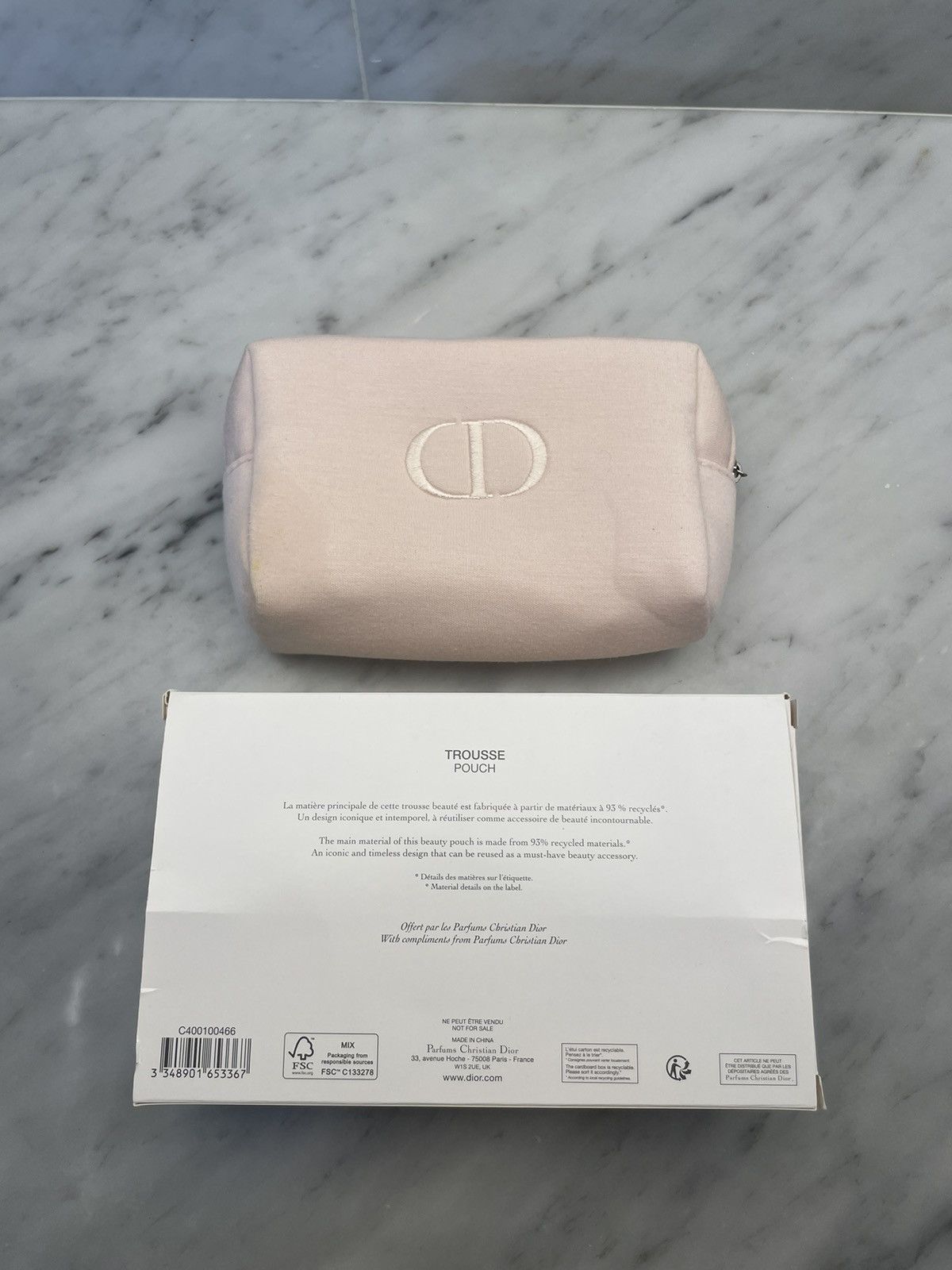 Dior Soft Dior cosmetic bag pouch with logo and original box Size ONE SIZE - 8 Thumbnail