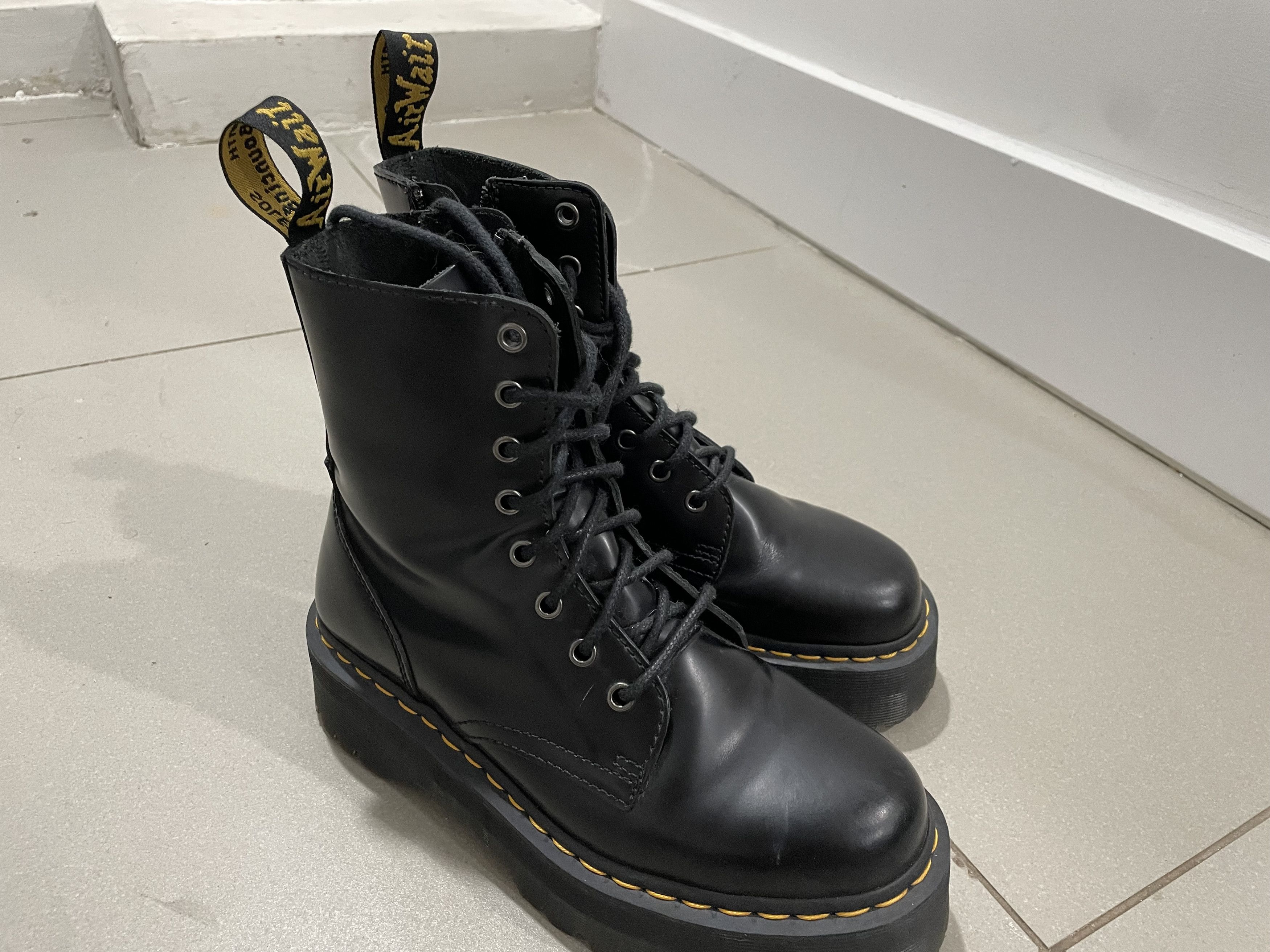 jadon dr martens 38