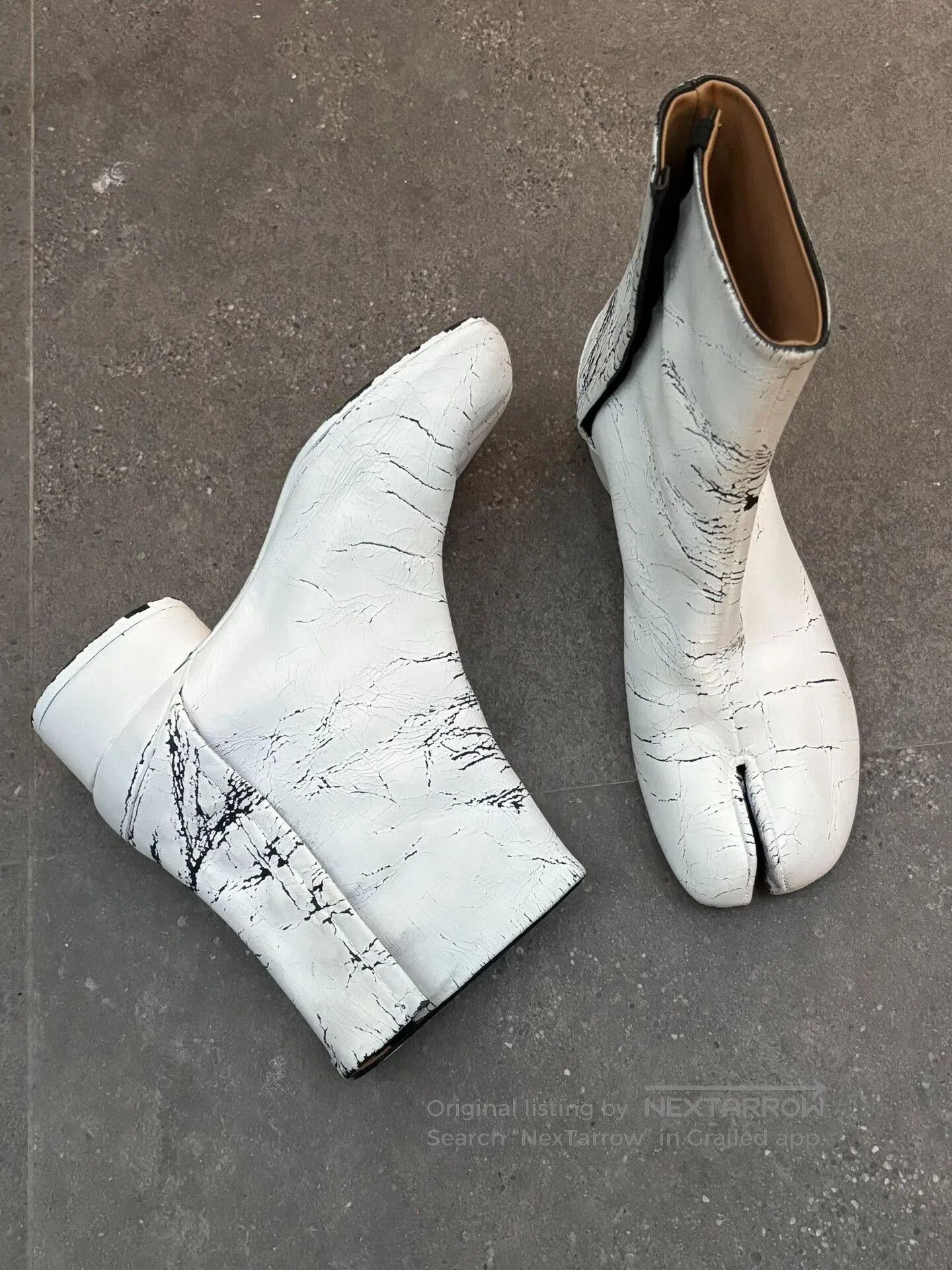 Maison Margiela Maison Margiela Tabi in White Leather. Size US 5.5 / IT 35.5 - 3 Thumbnail