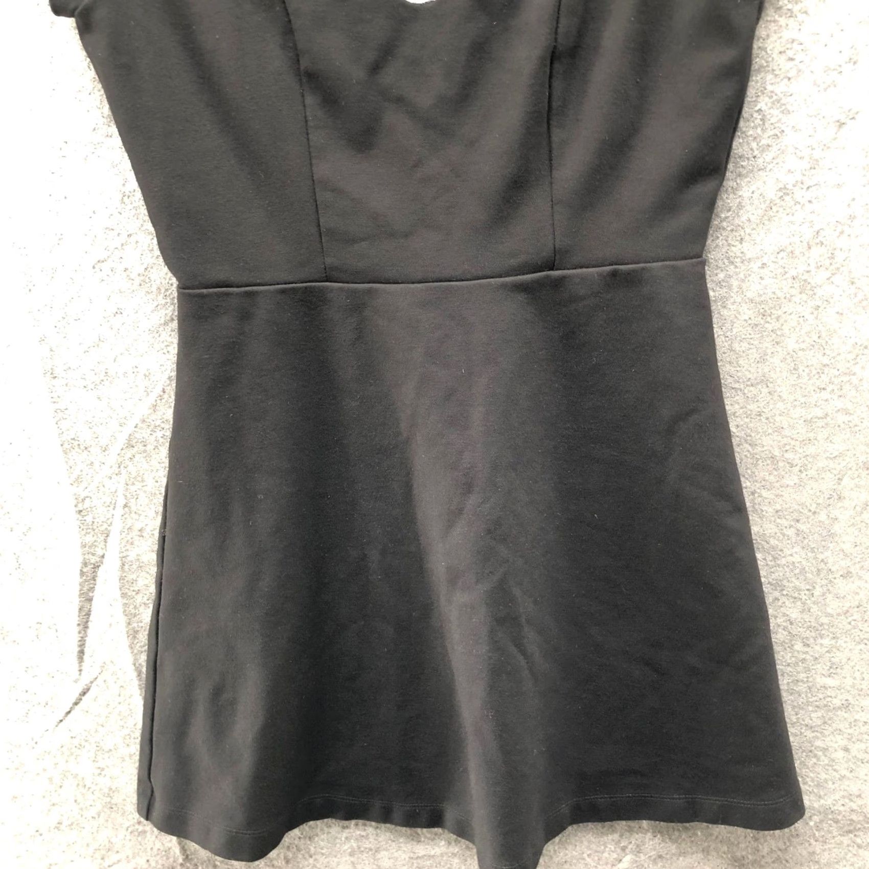 Urban Outfitters Urban Outfitters Fit & Flare Mini Dress 0 Black Cap Sleeve V-Neck Ponte Knit Dress Women 0 Black Cap Sleeve V-Neck Ponte Knit Size XS / US 0-2 / IT 36-38 - 6 Thumbnail